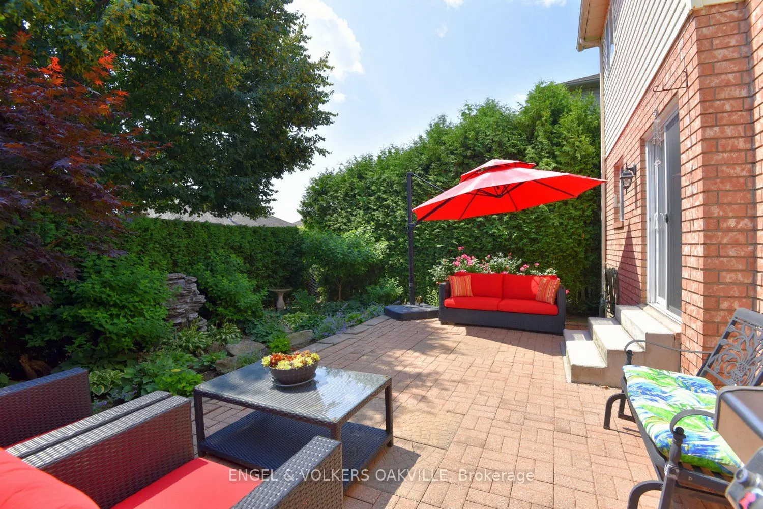 28 Waterwheel Crescent