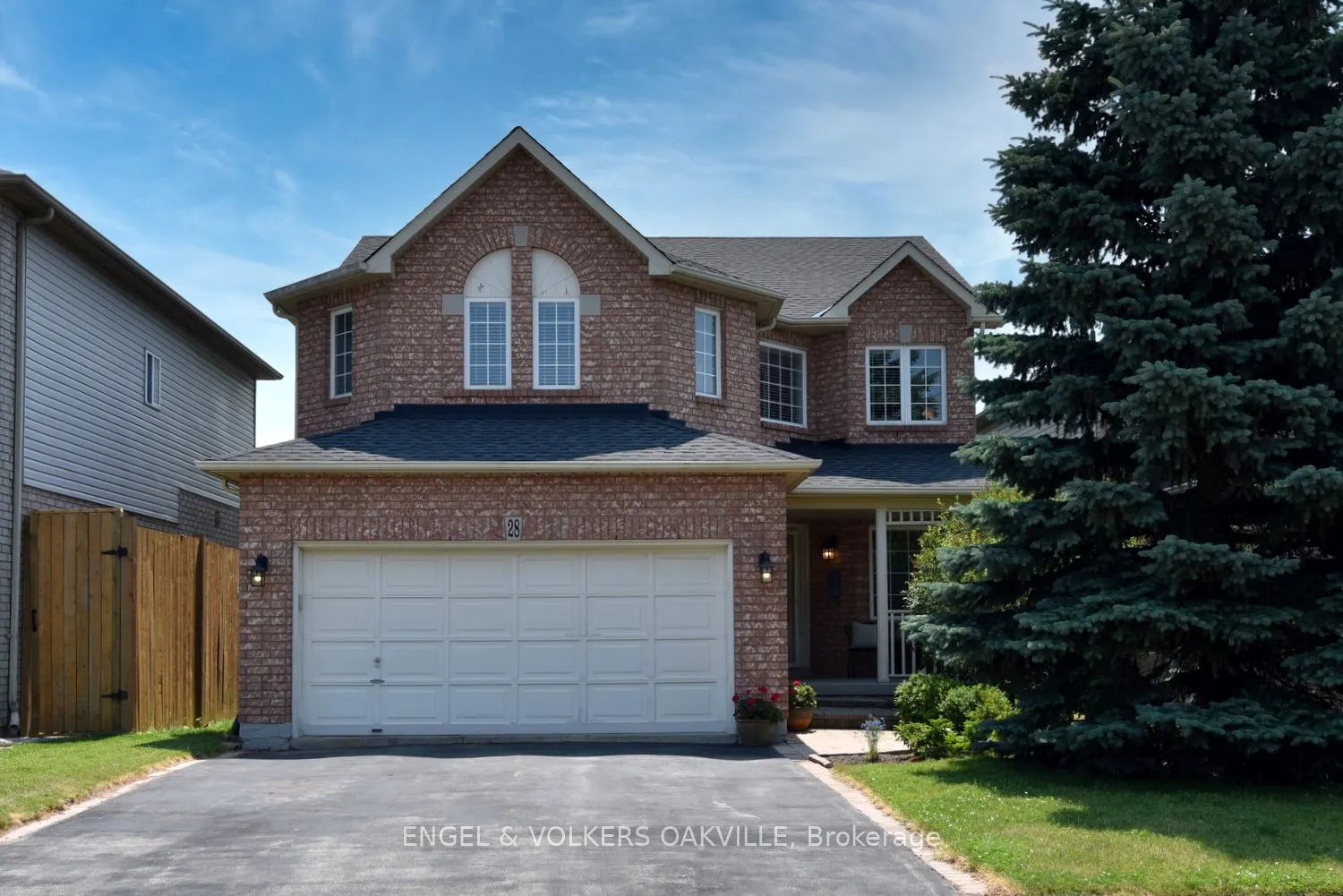 28 Waterwheel Crescent