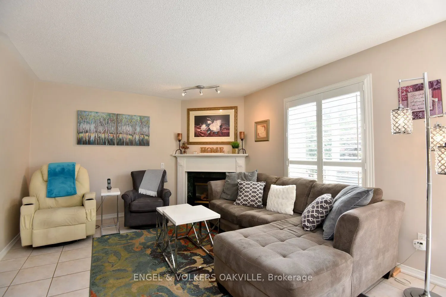 28 Waterwheel Crescent