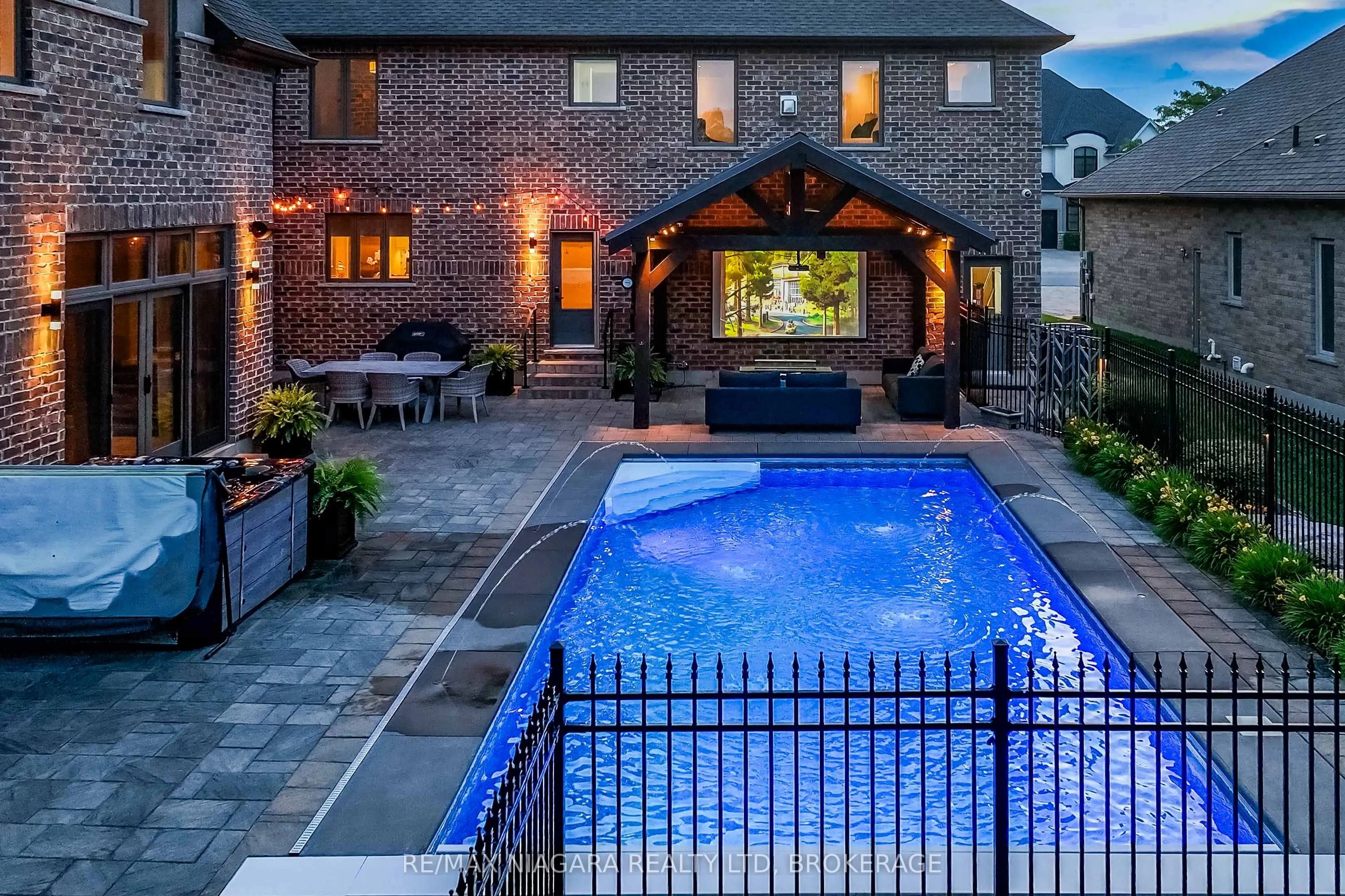 50 Sandalwood Crescent