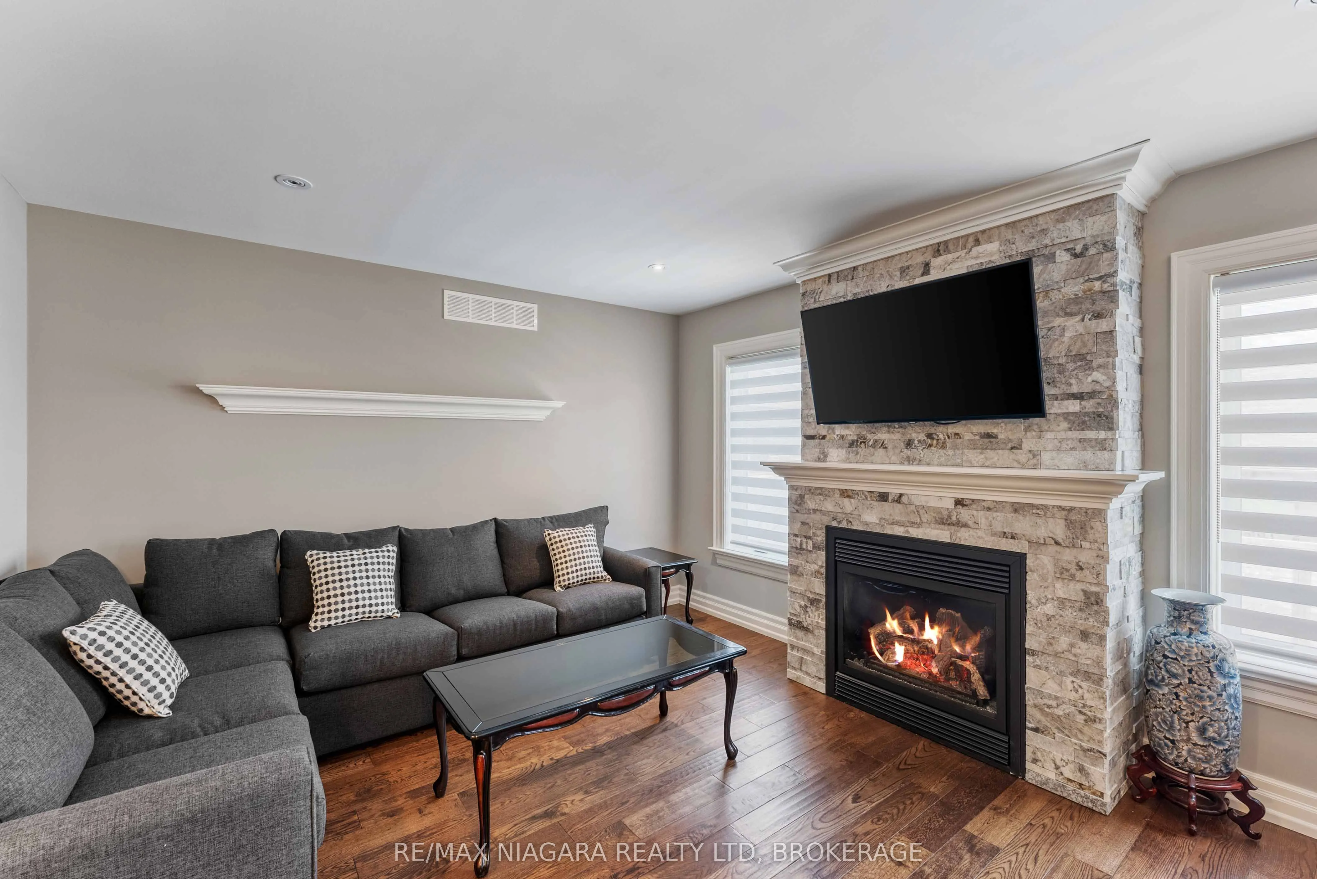 50 Sandalwood Crescent