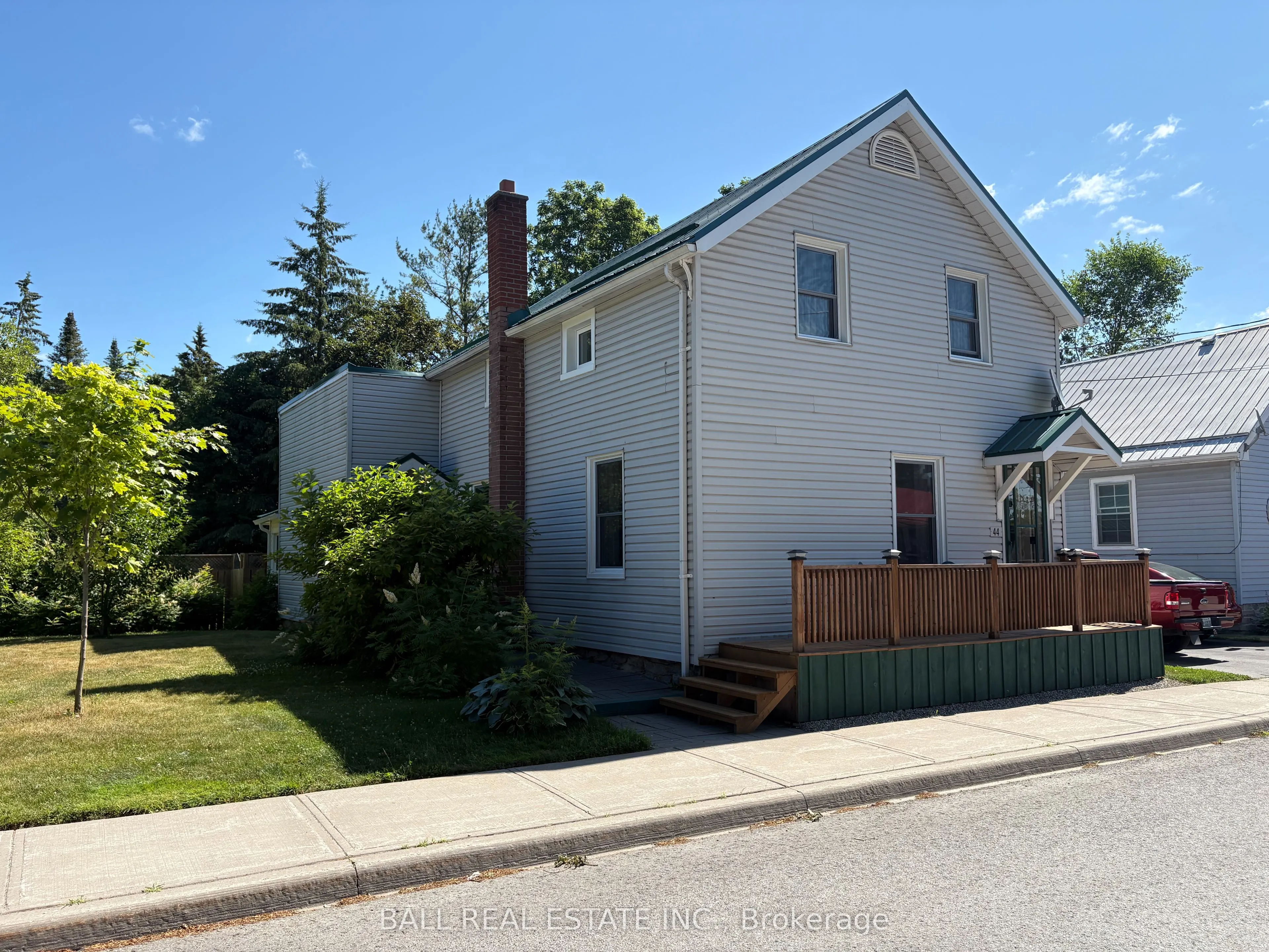 44 Pine Street