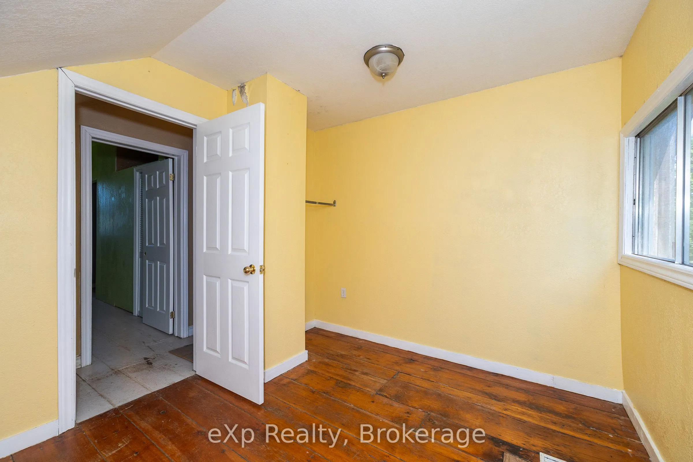 463086 Concession 24