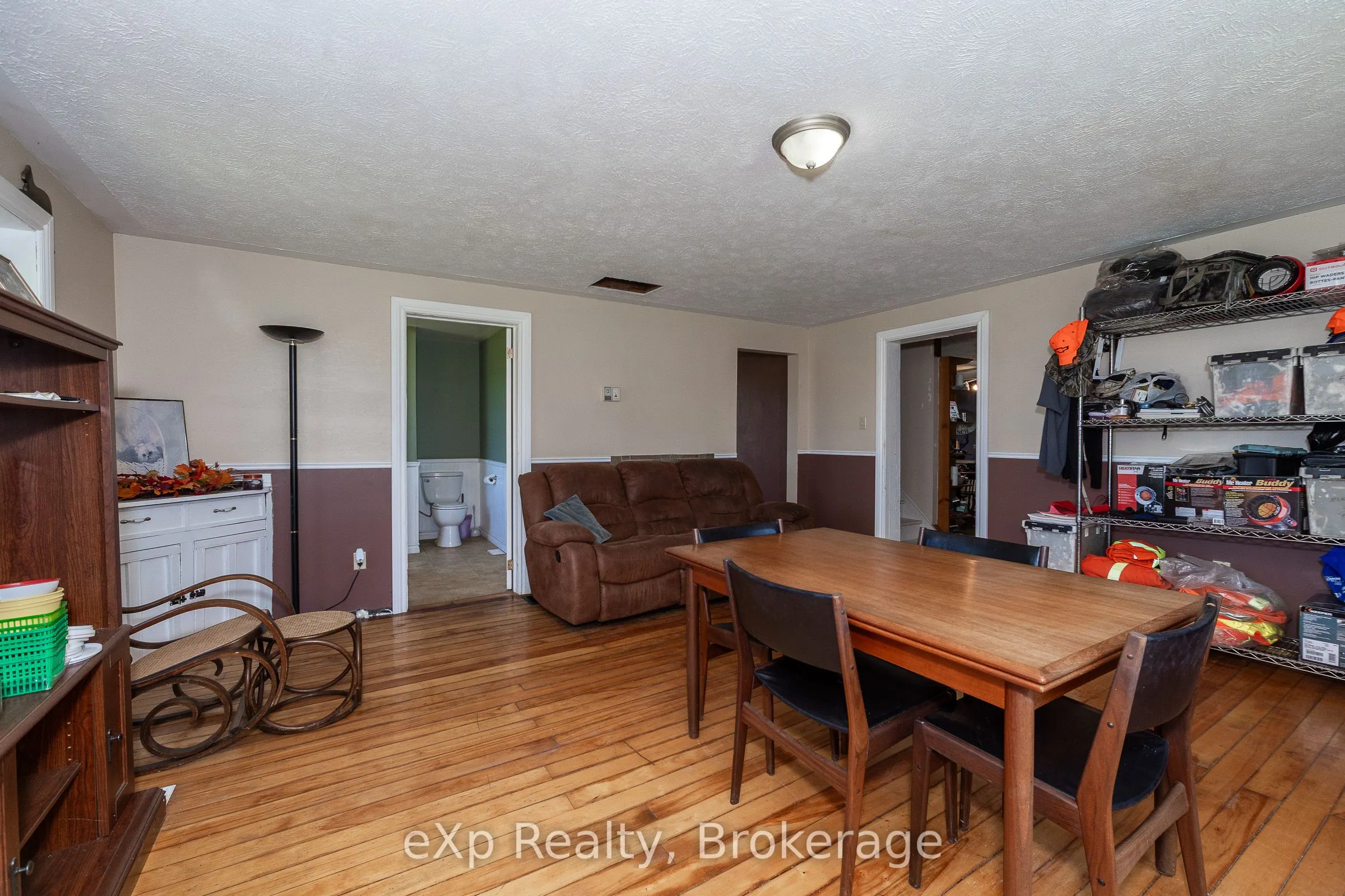 463086 Concession 24