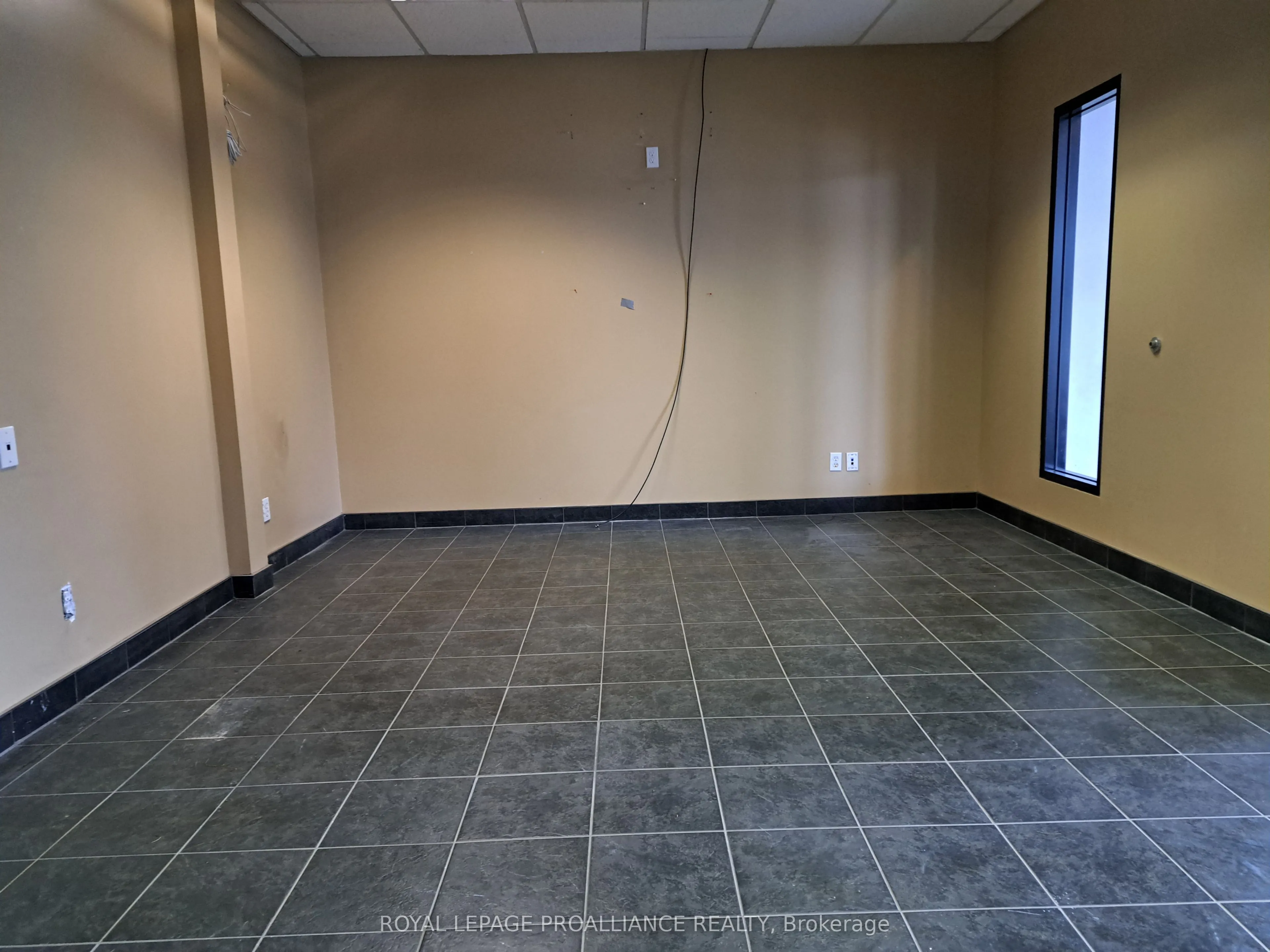 2479 PARKEDALE Avenue, #2