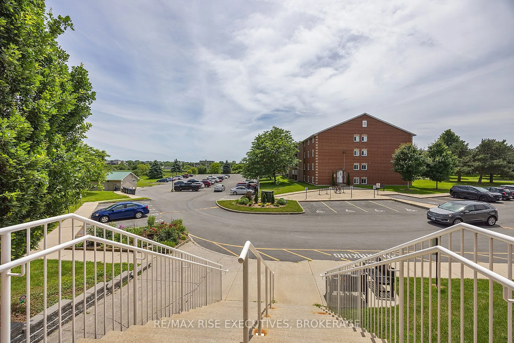 580 ARMSTRONG Road, #118