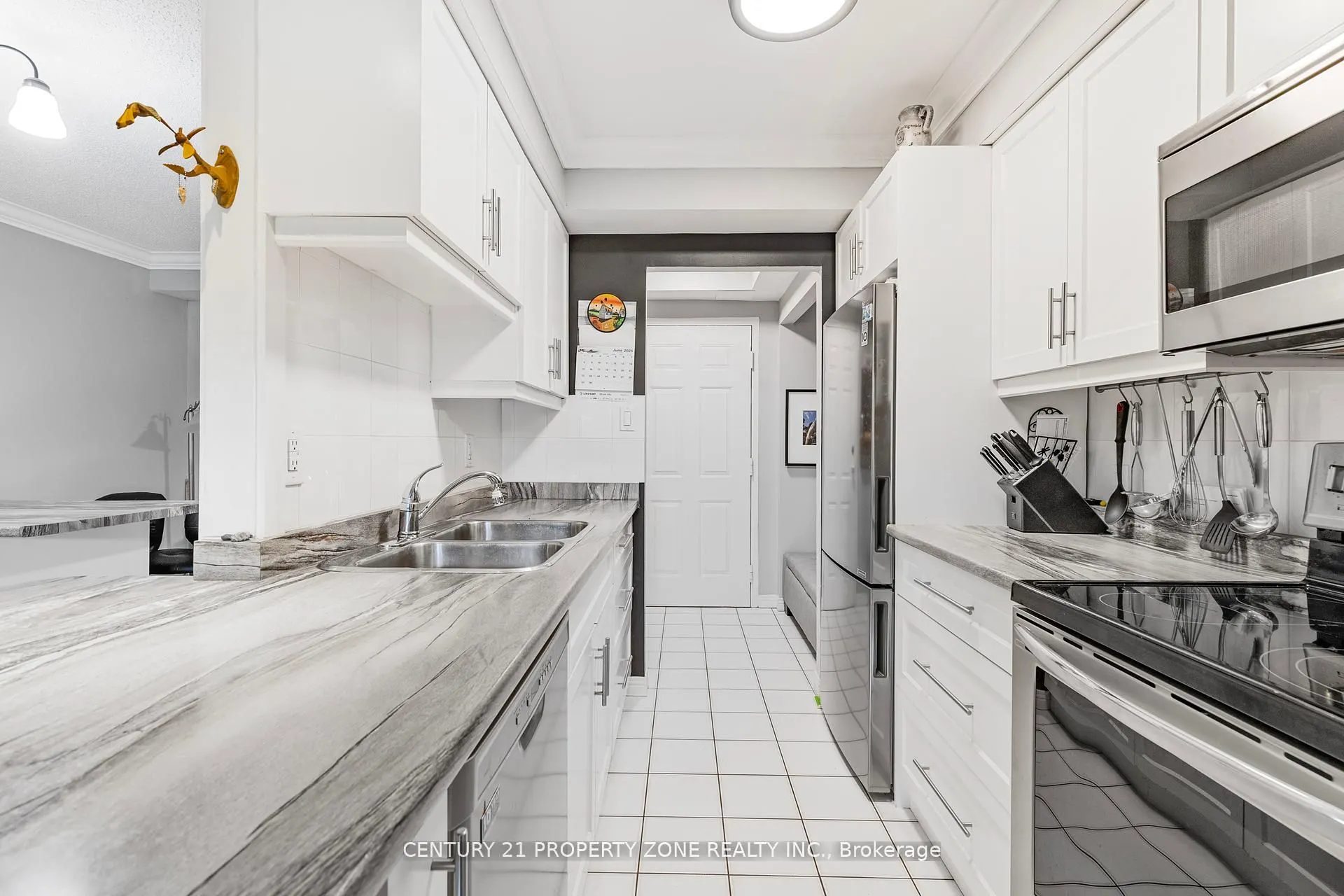 482 James Street N, #104