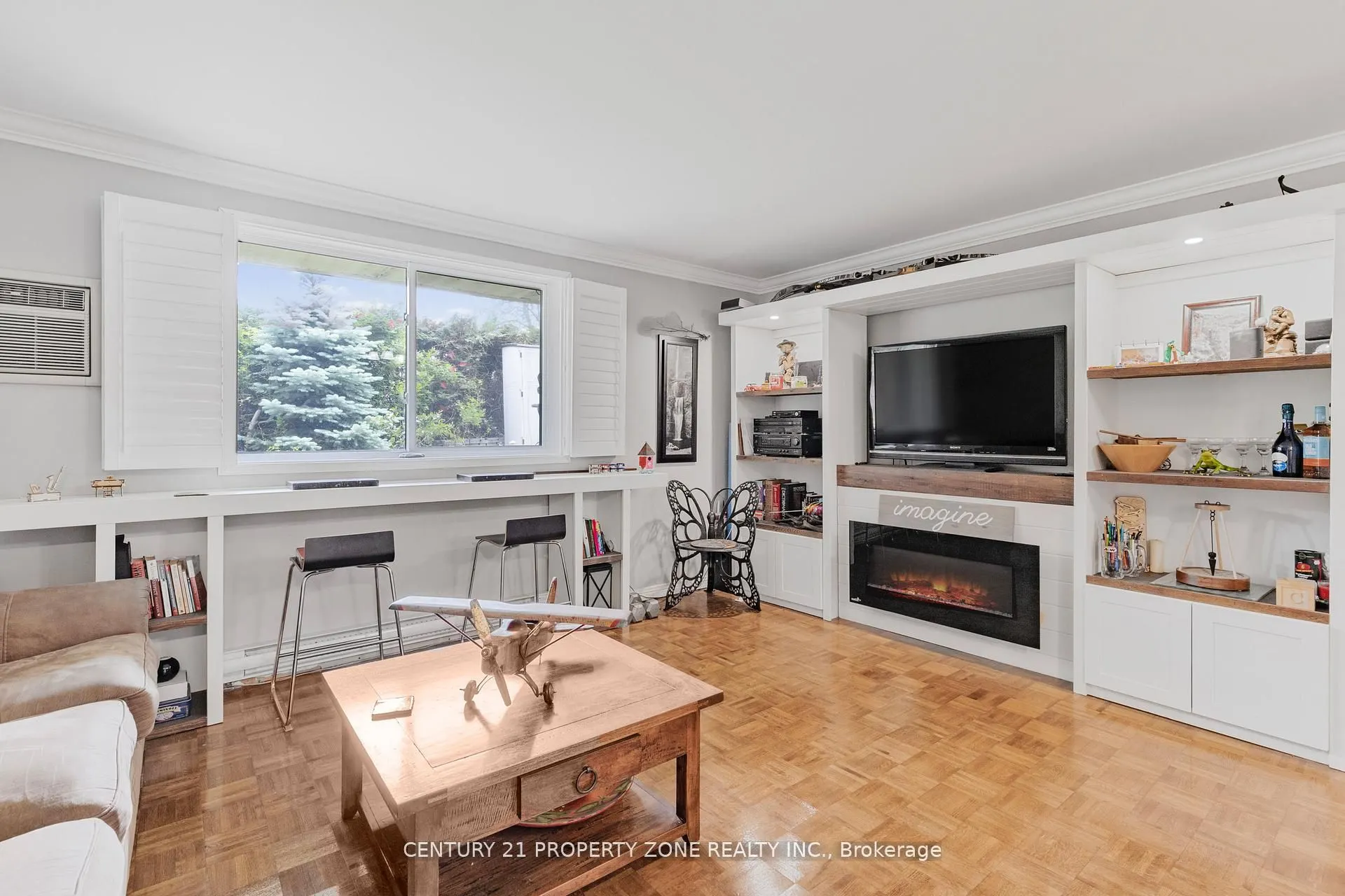 482 James Street N, #104