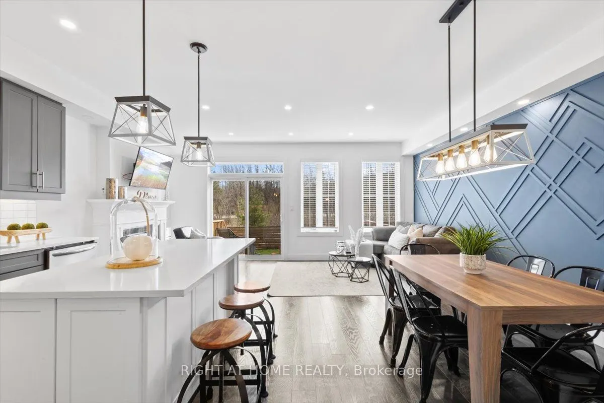 206 Yellow Birch Crescent