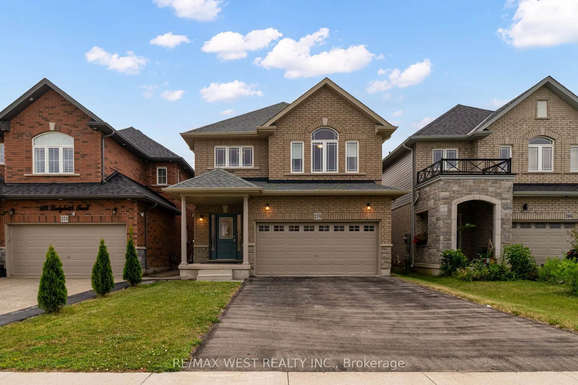 270 Dalgleish Trail