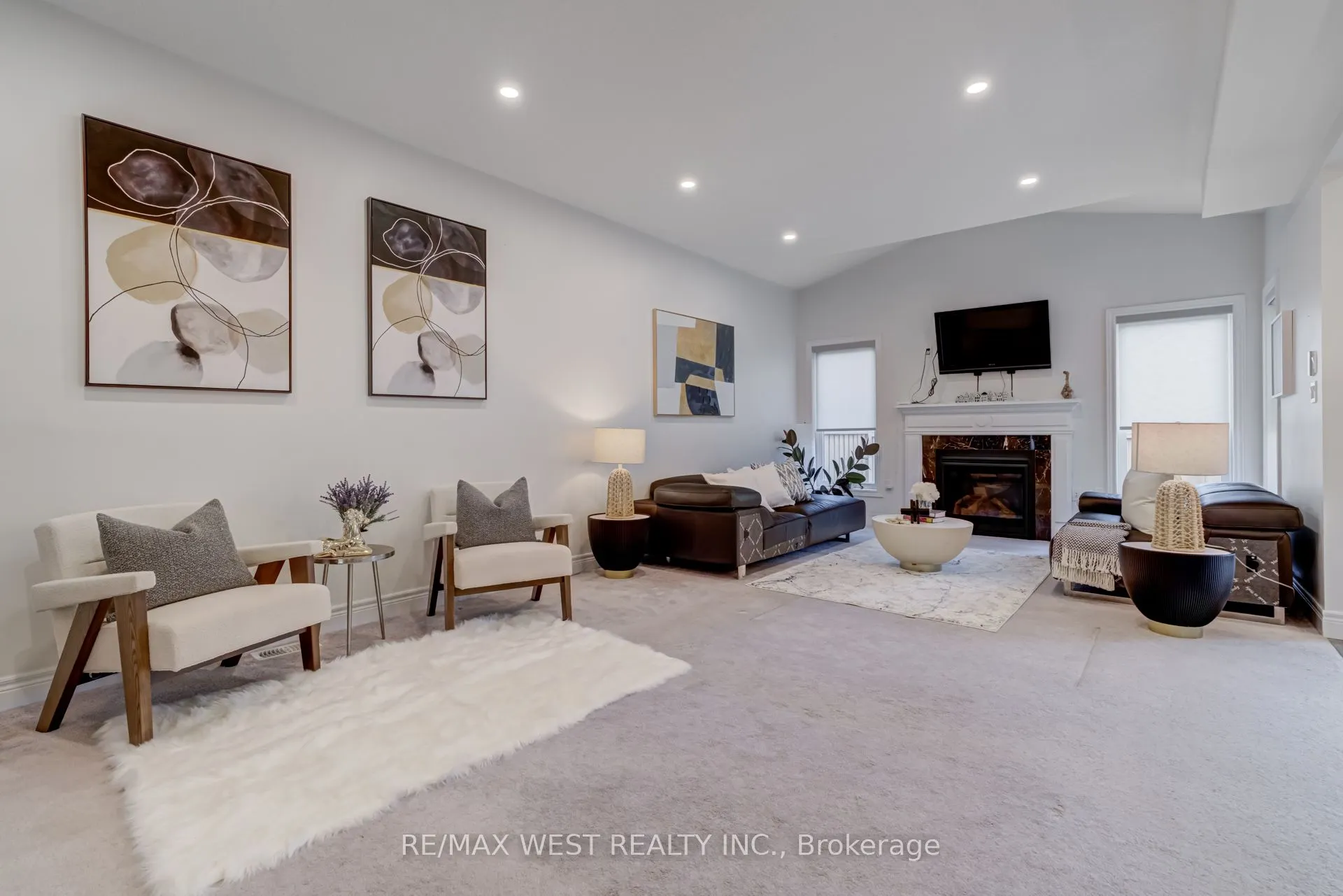 270 Dalgleish Trail