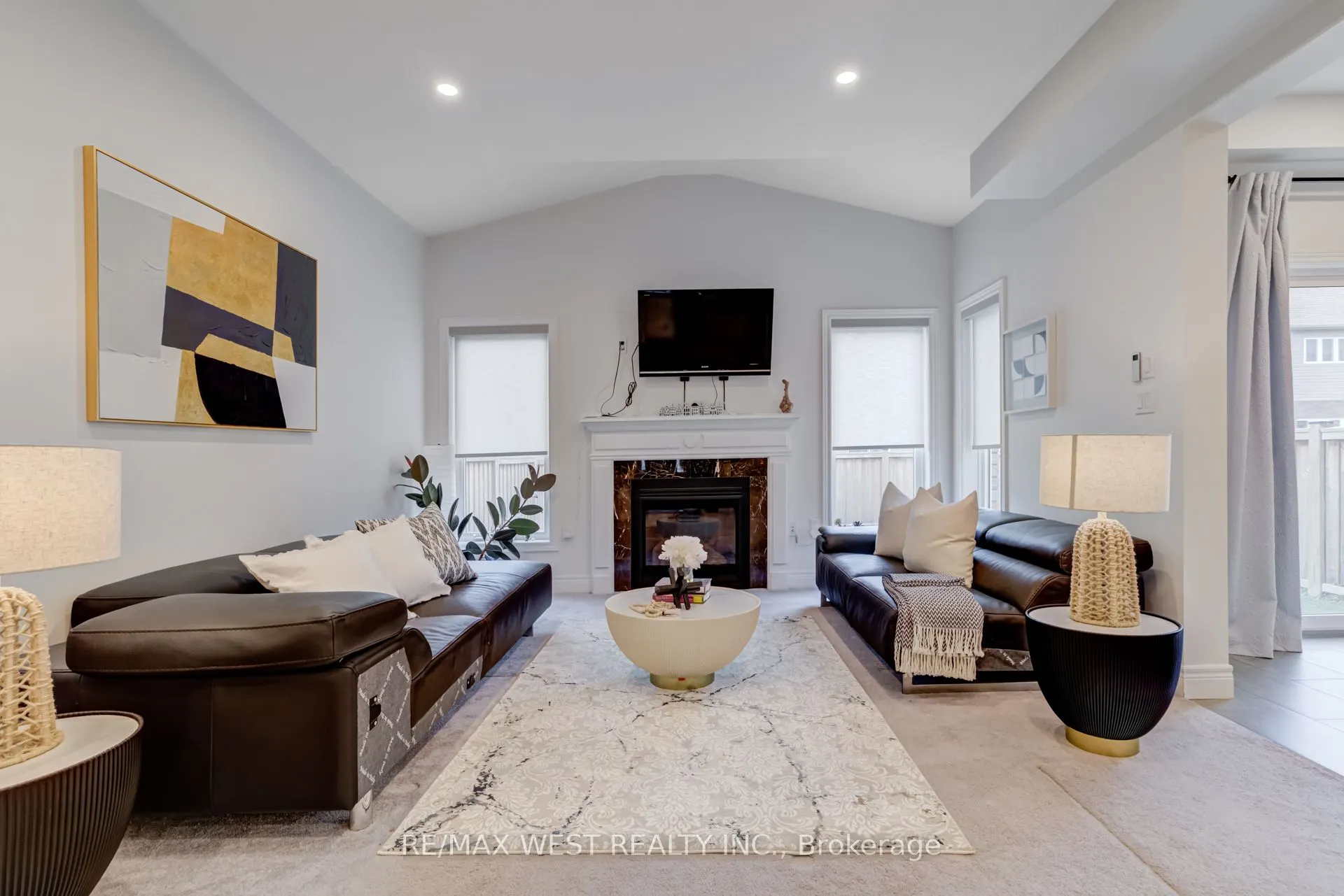 270 Dalgleish Trail