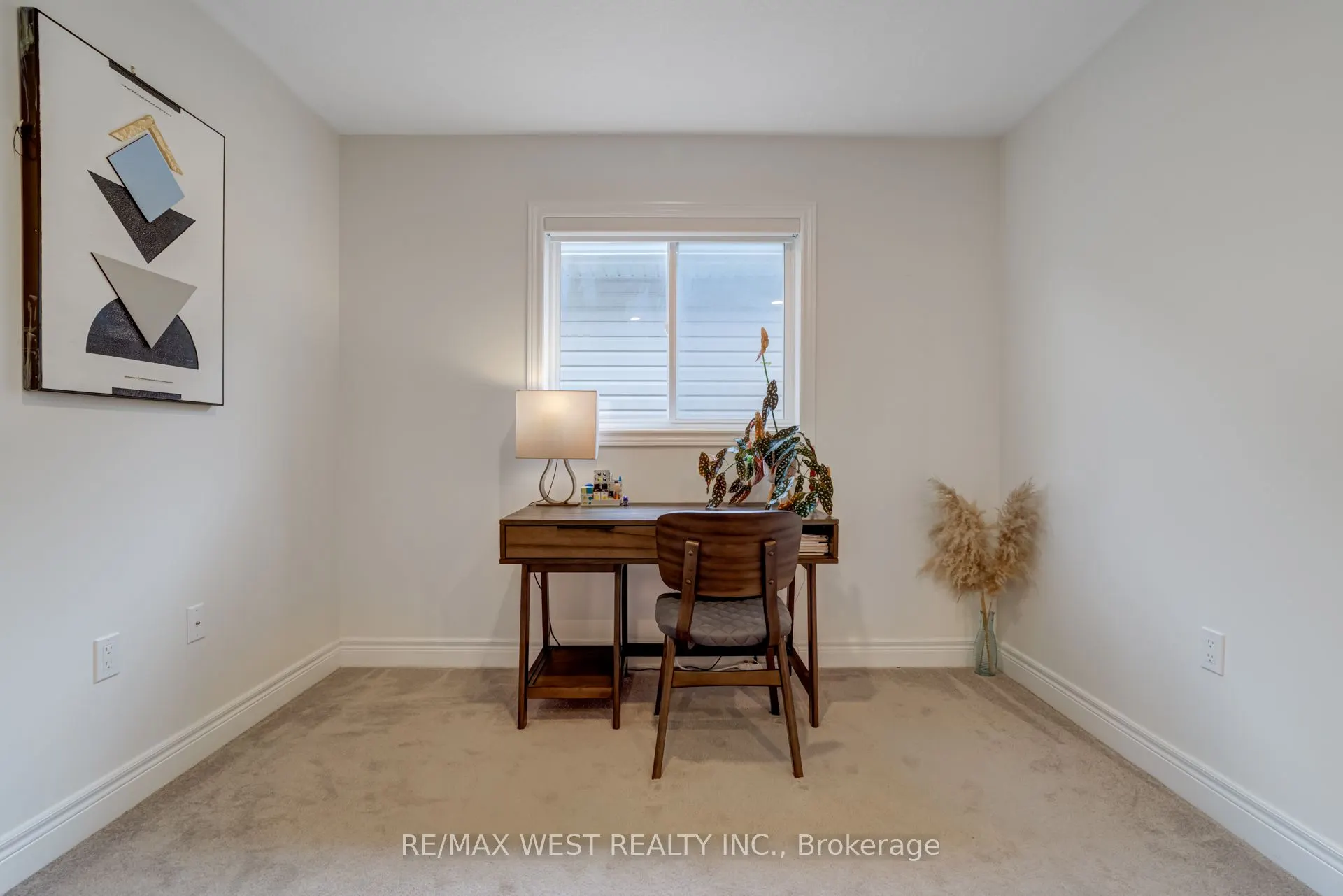 270 Dalgleish Trail