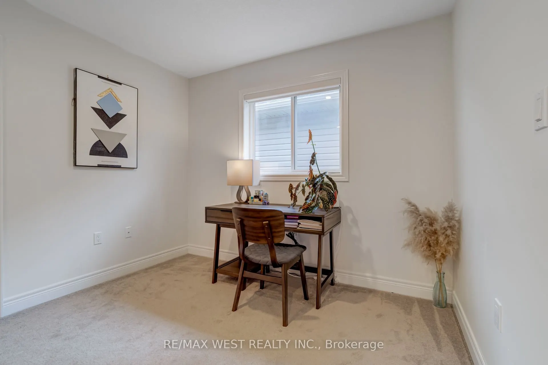 270 Dalgleish Trail
