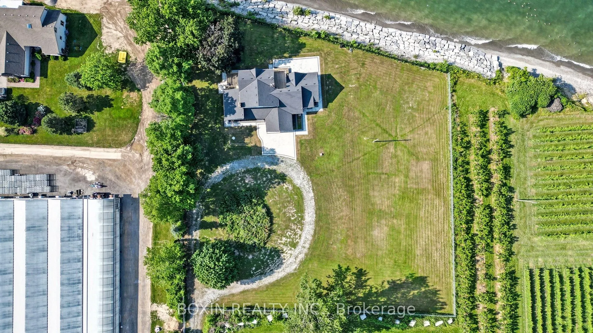 4845 North Service Road