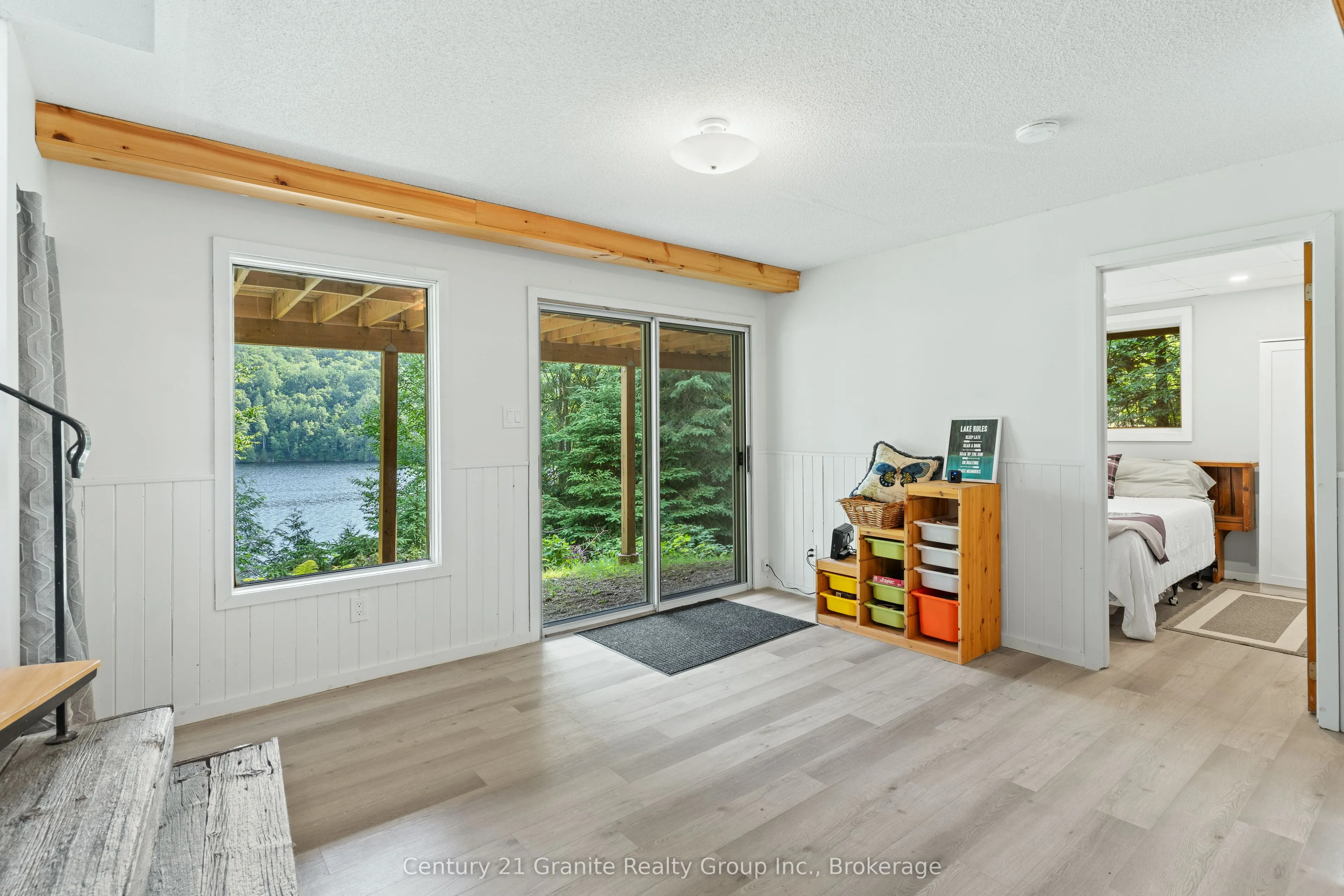 1225 Rowbotham Lane