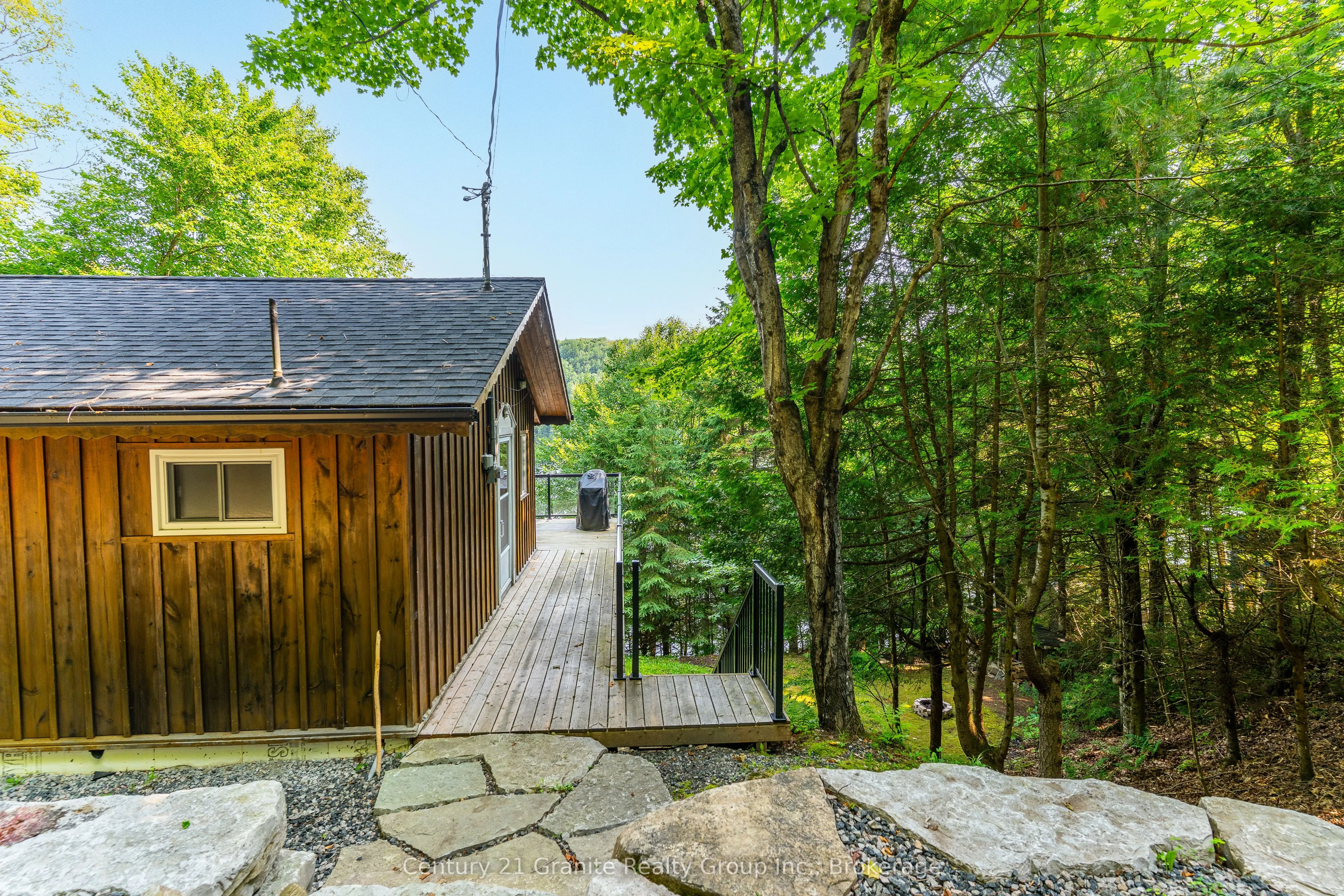 1225 Rowbotham Lane