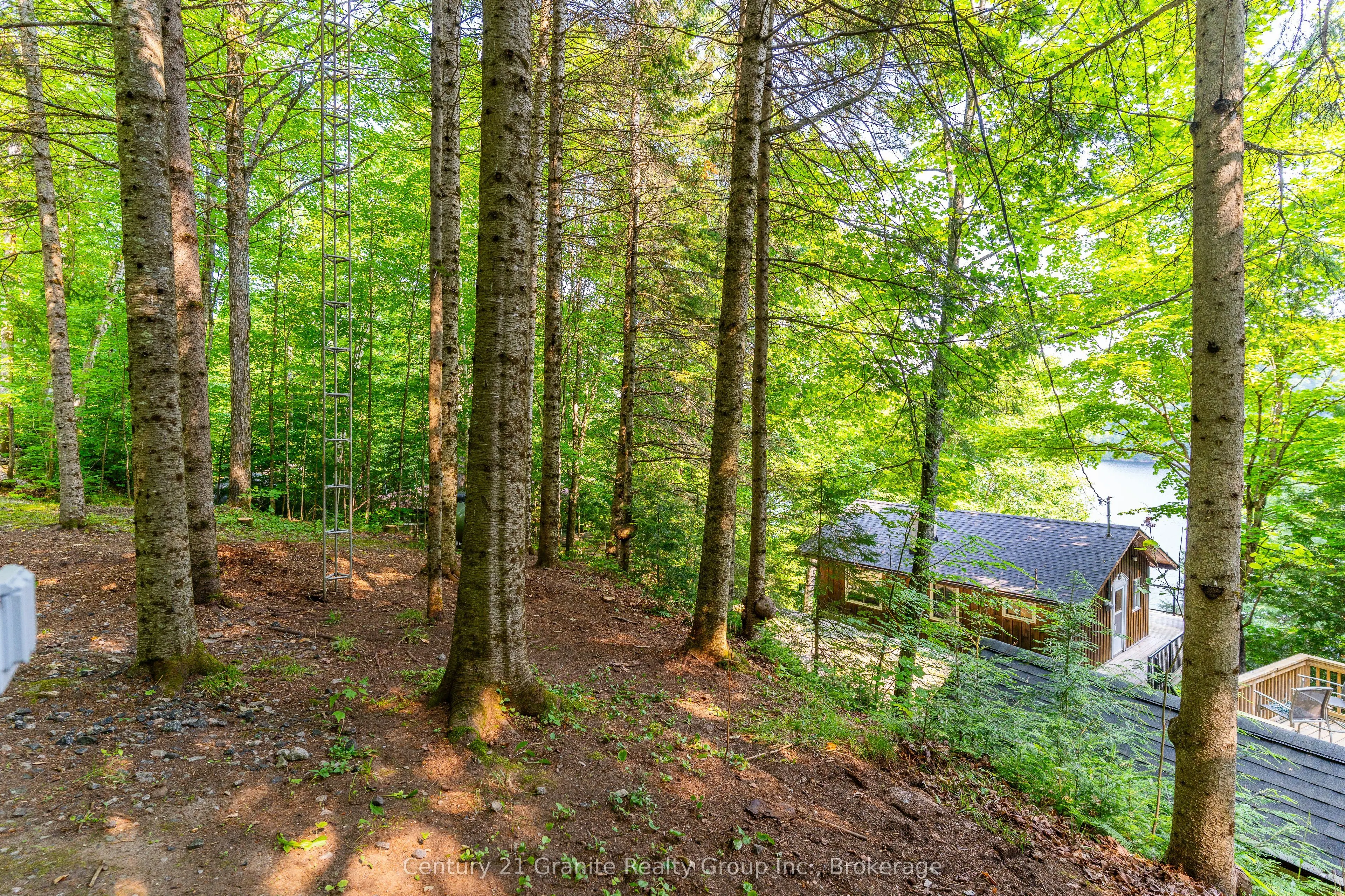 1225 Rowbotham Lane