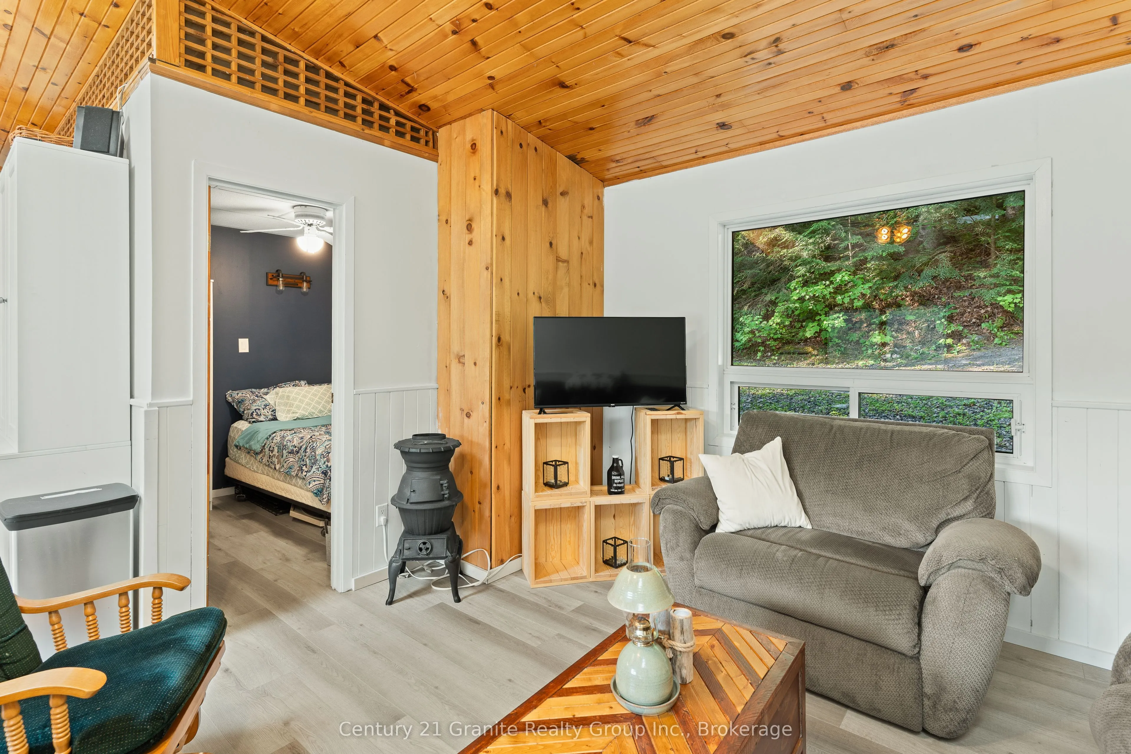 1225 Rowbotham Lane