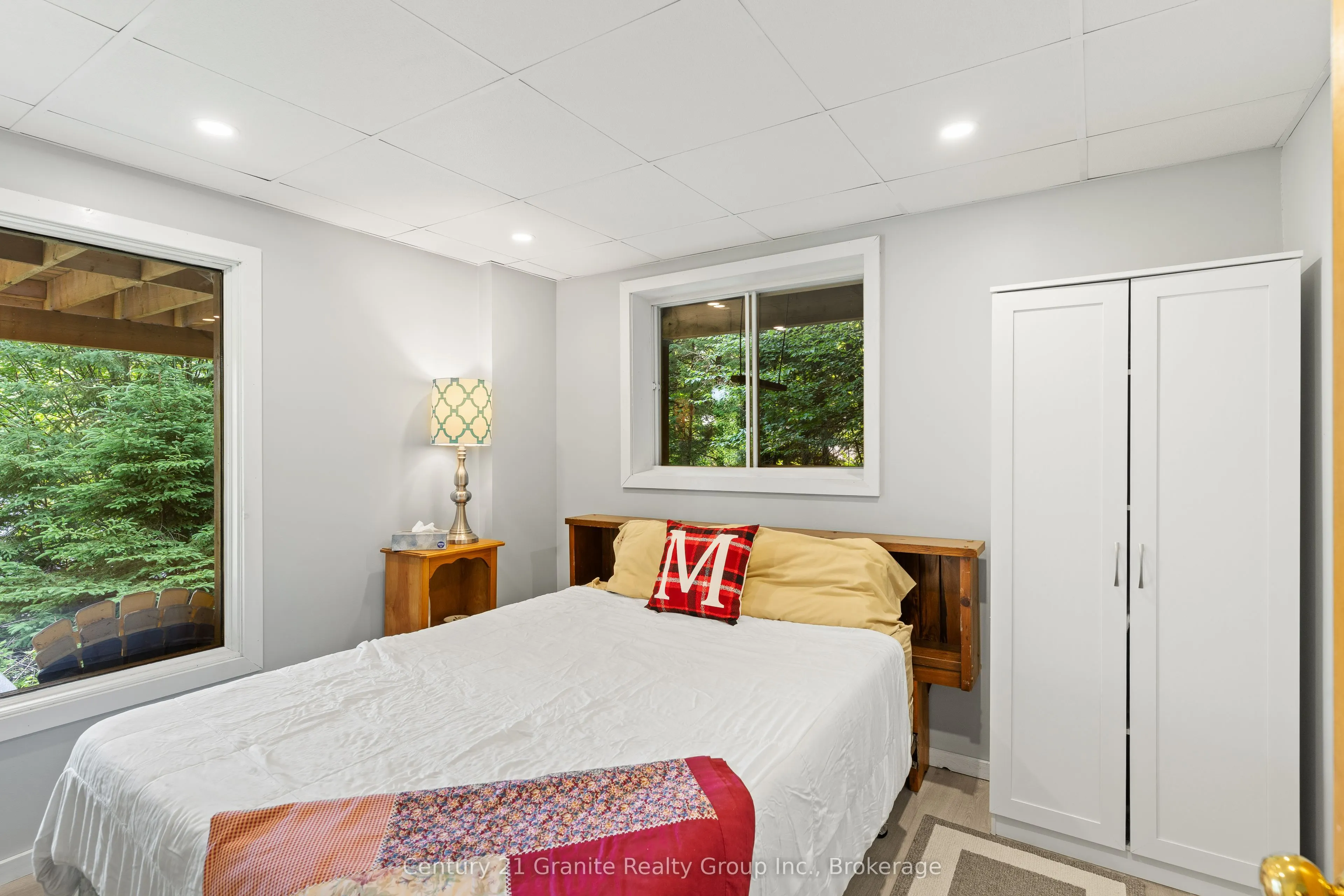 1225 Rowbotham Lane