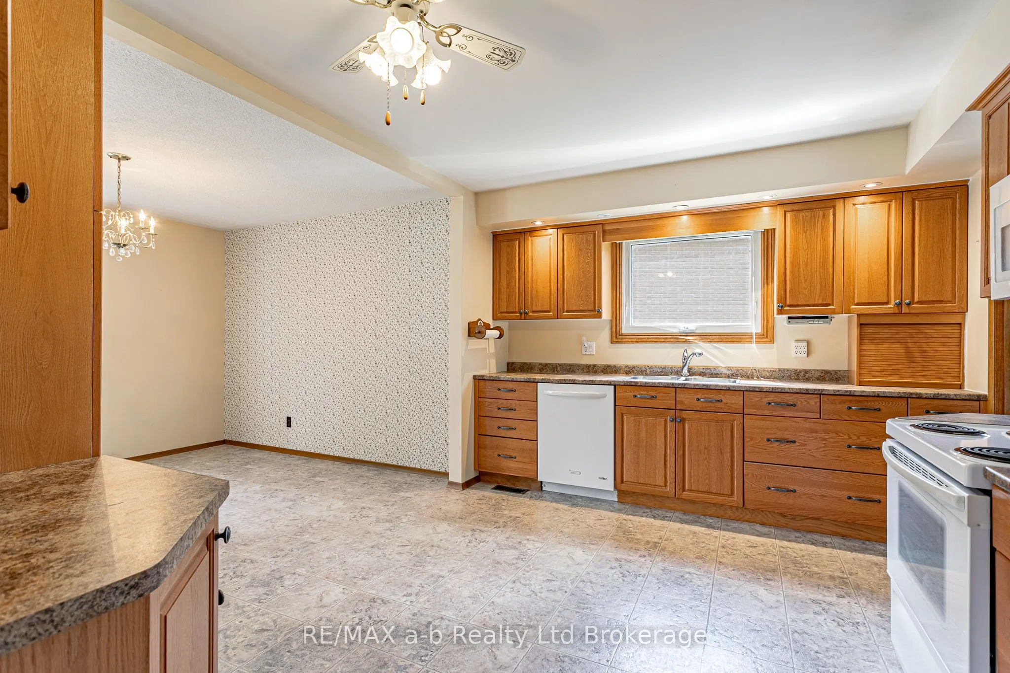 6 Kirwin Drive