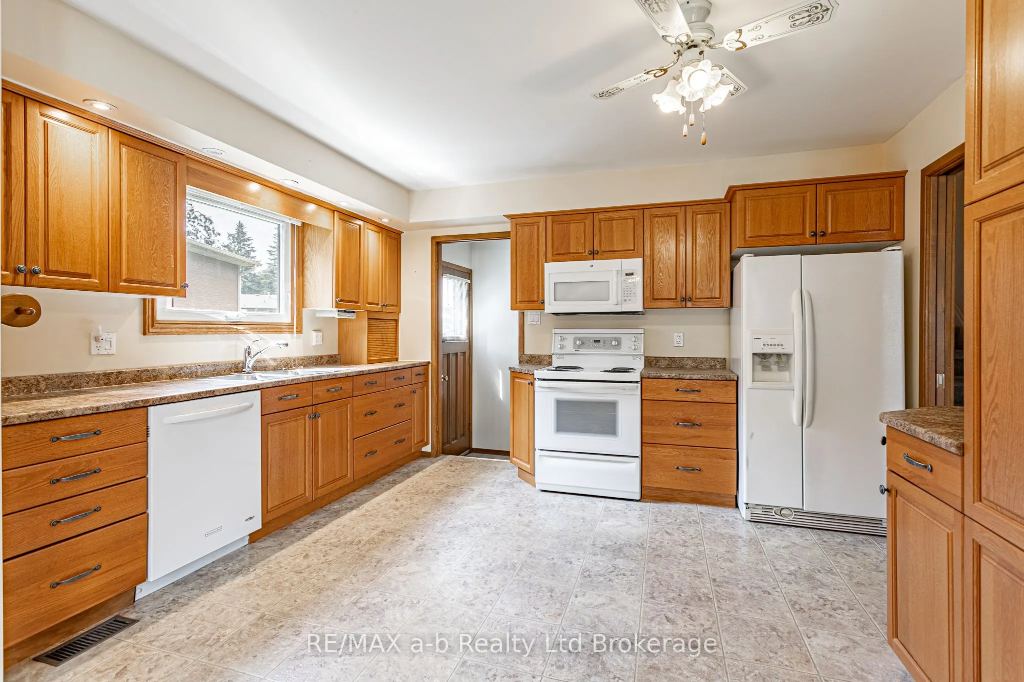 6 Kirwin Drive