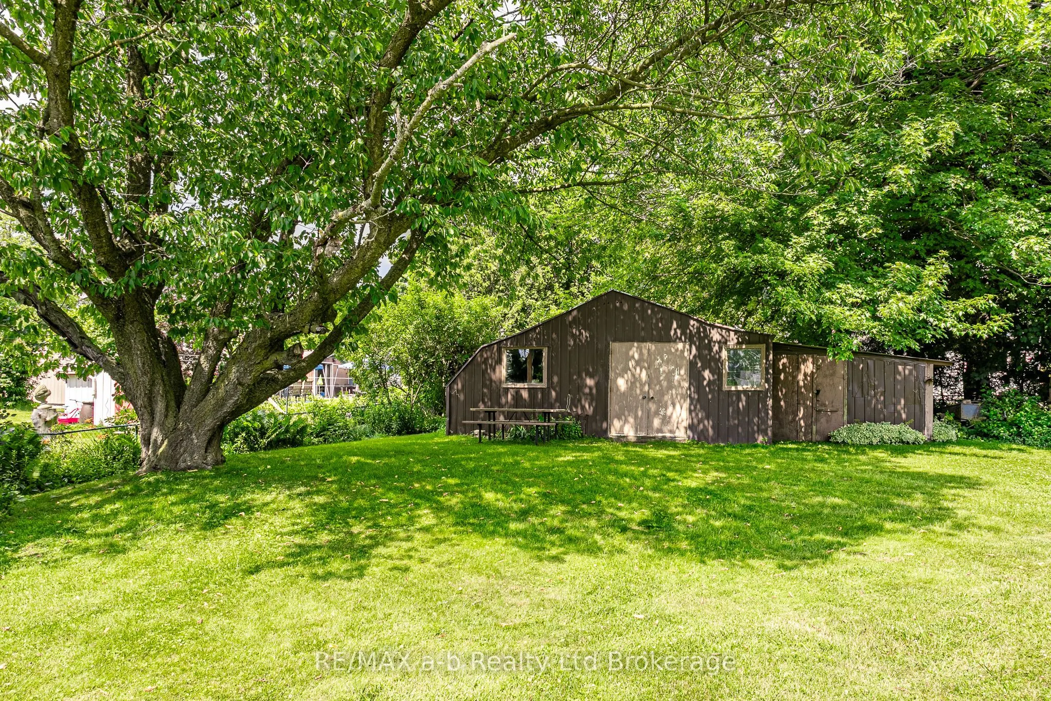 6 Kirwin Drive