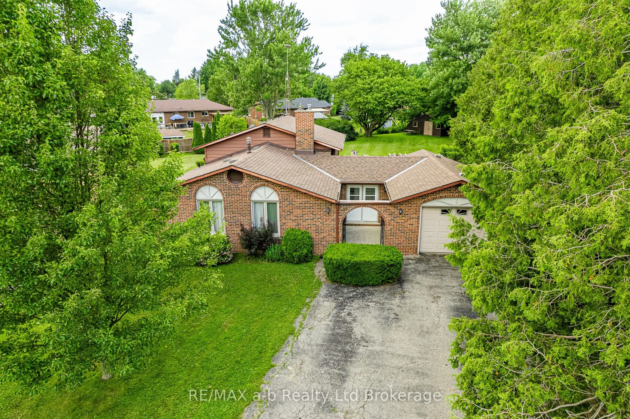 6 Kirwin Drive