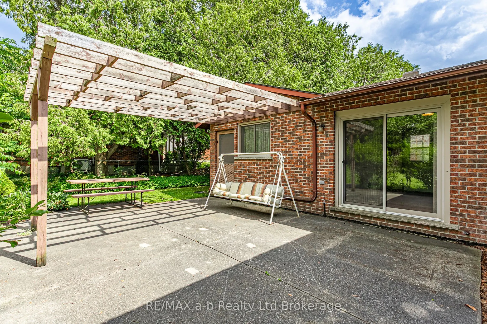 6 Kirwin Drive