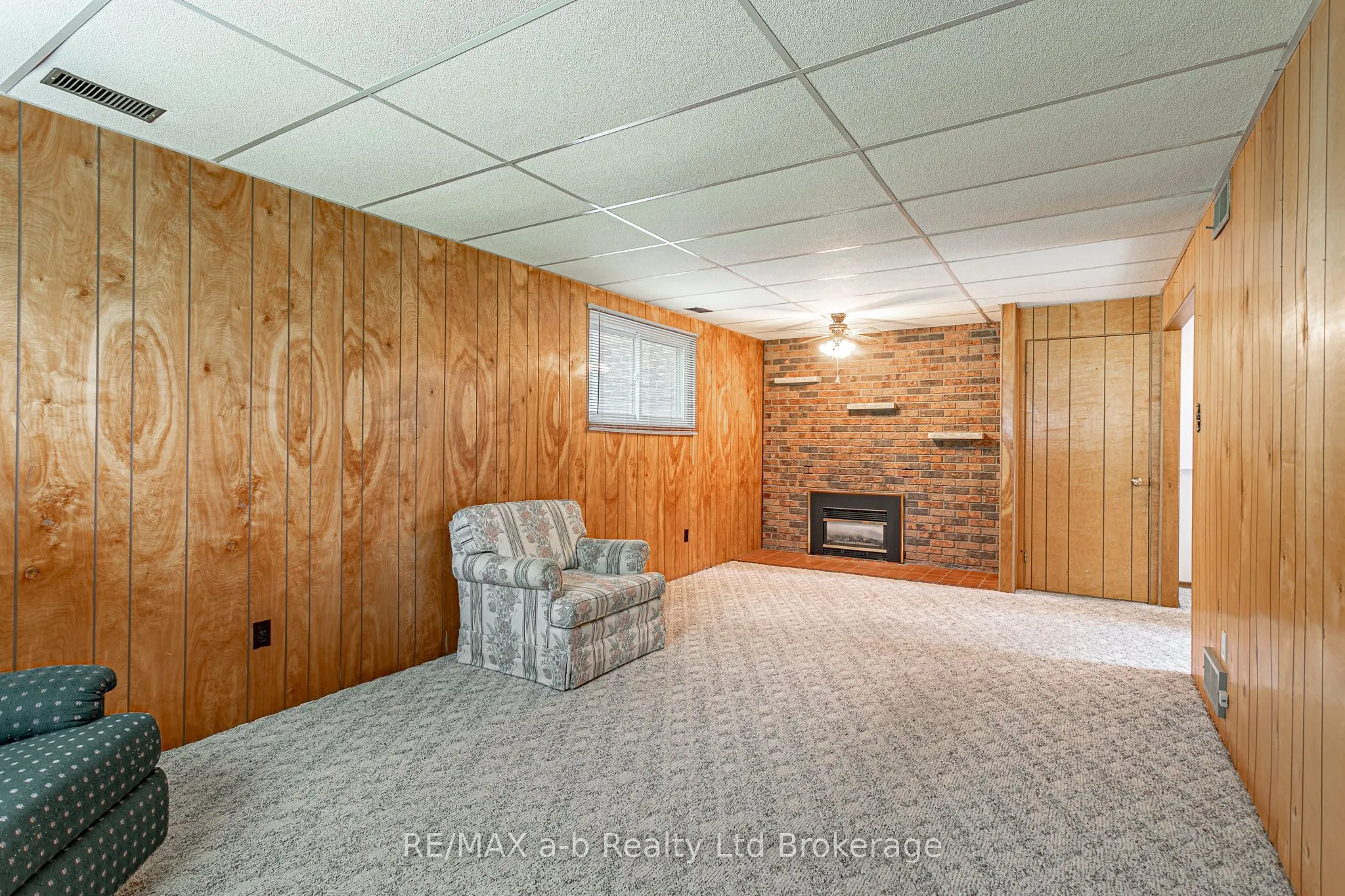 6 Kirwin Drive
