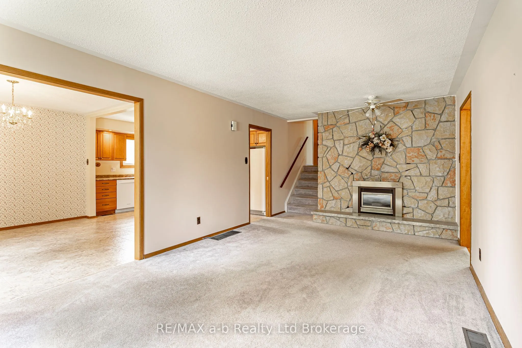 6 Kirwin Drive