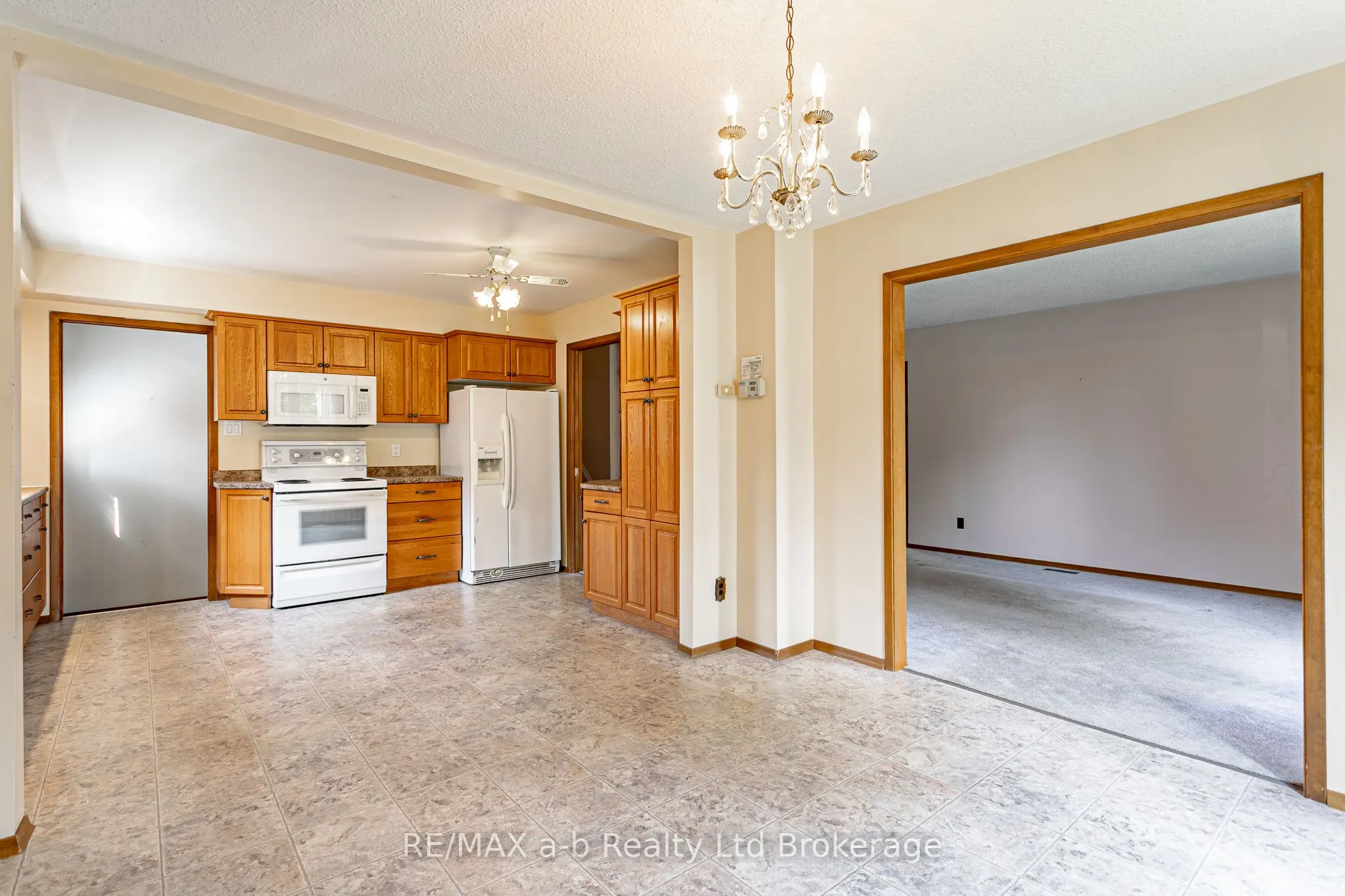 6 Kirwin Drive