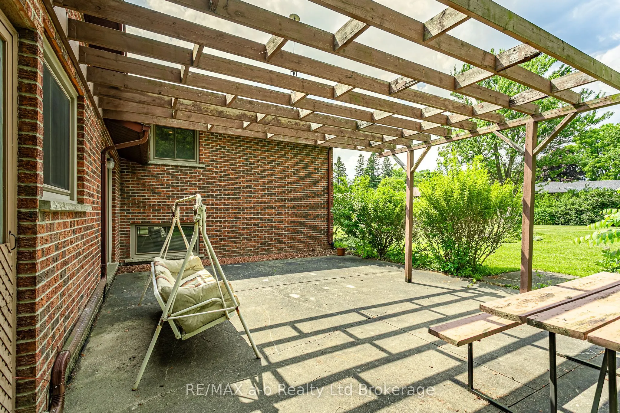 6 Kirwin Drive