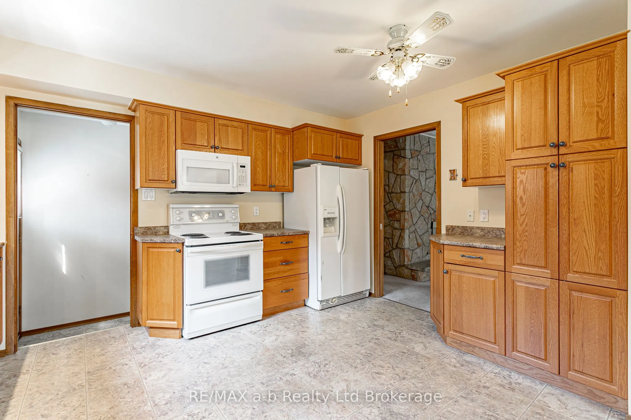 6 Kirwin Drive