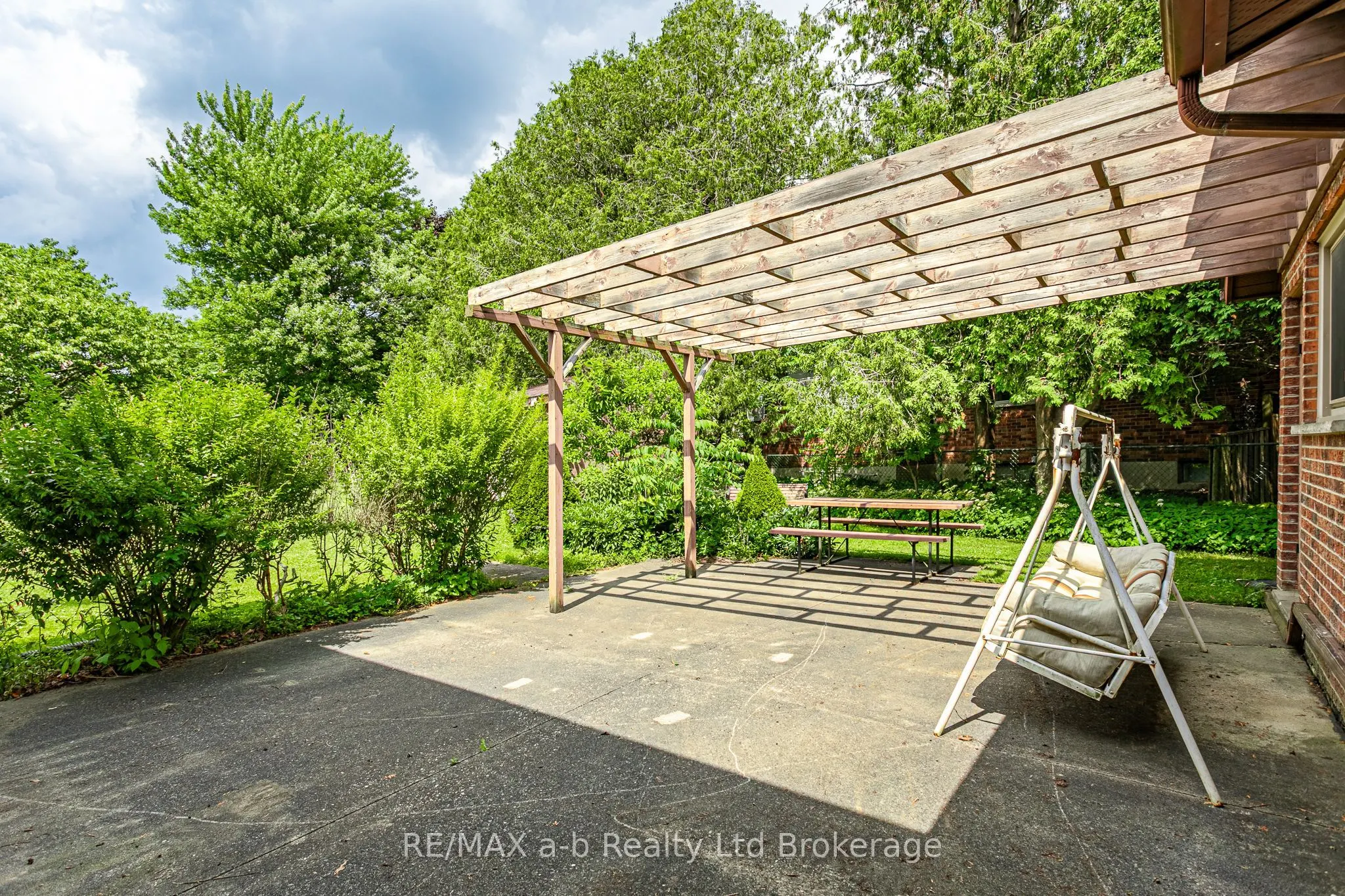 6 Kirwin Drive