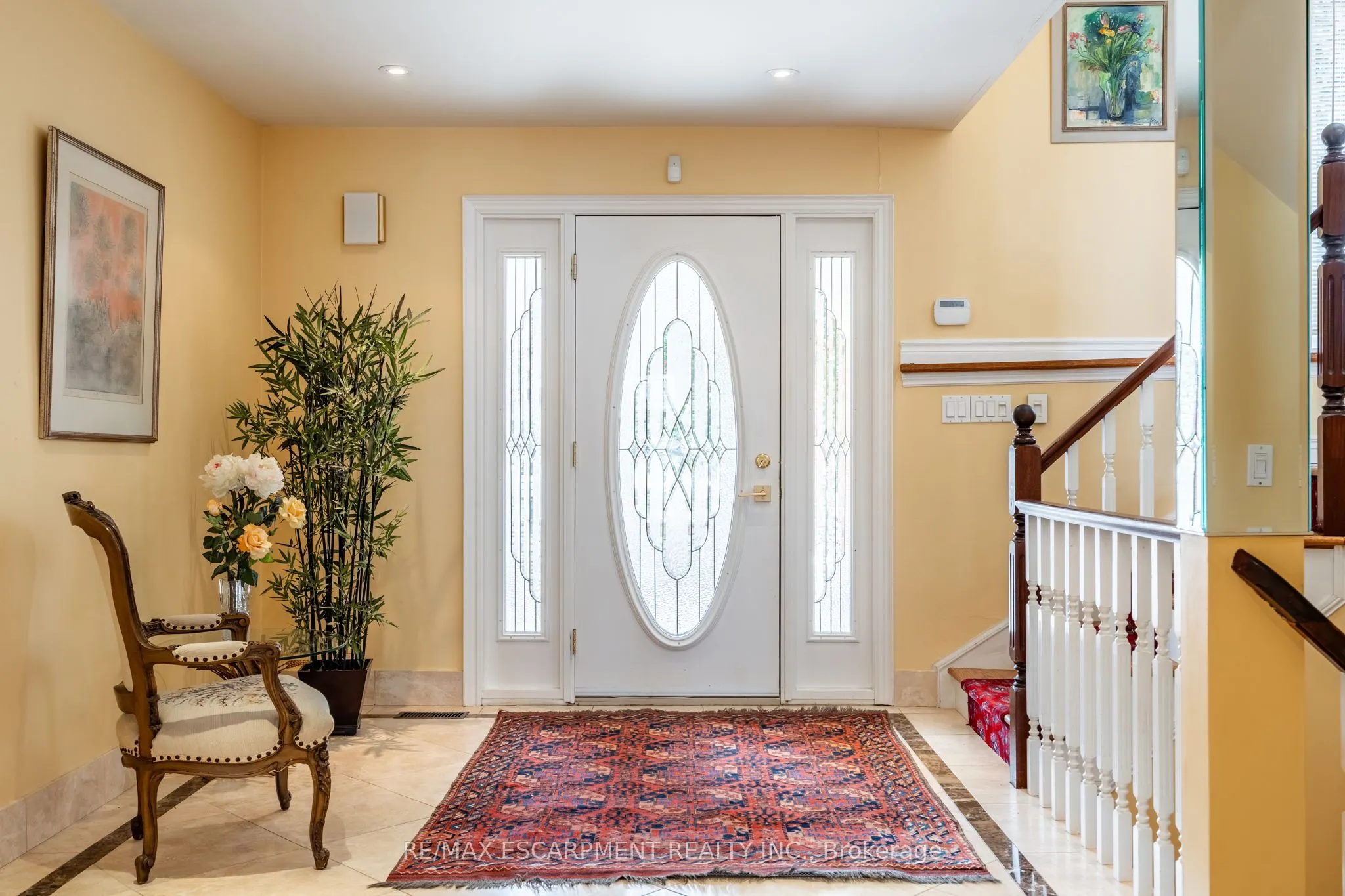 887 MONTGOMERY Drive