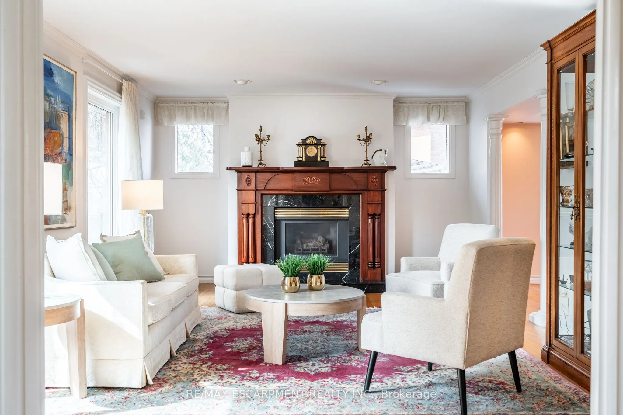 887 MONTGOMERY Drive