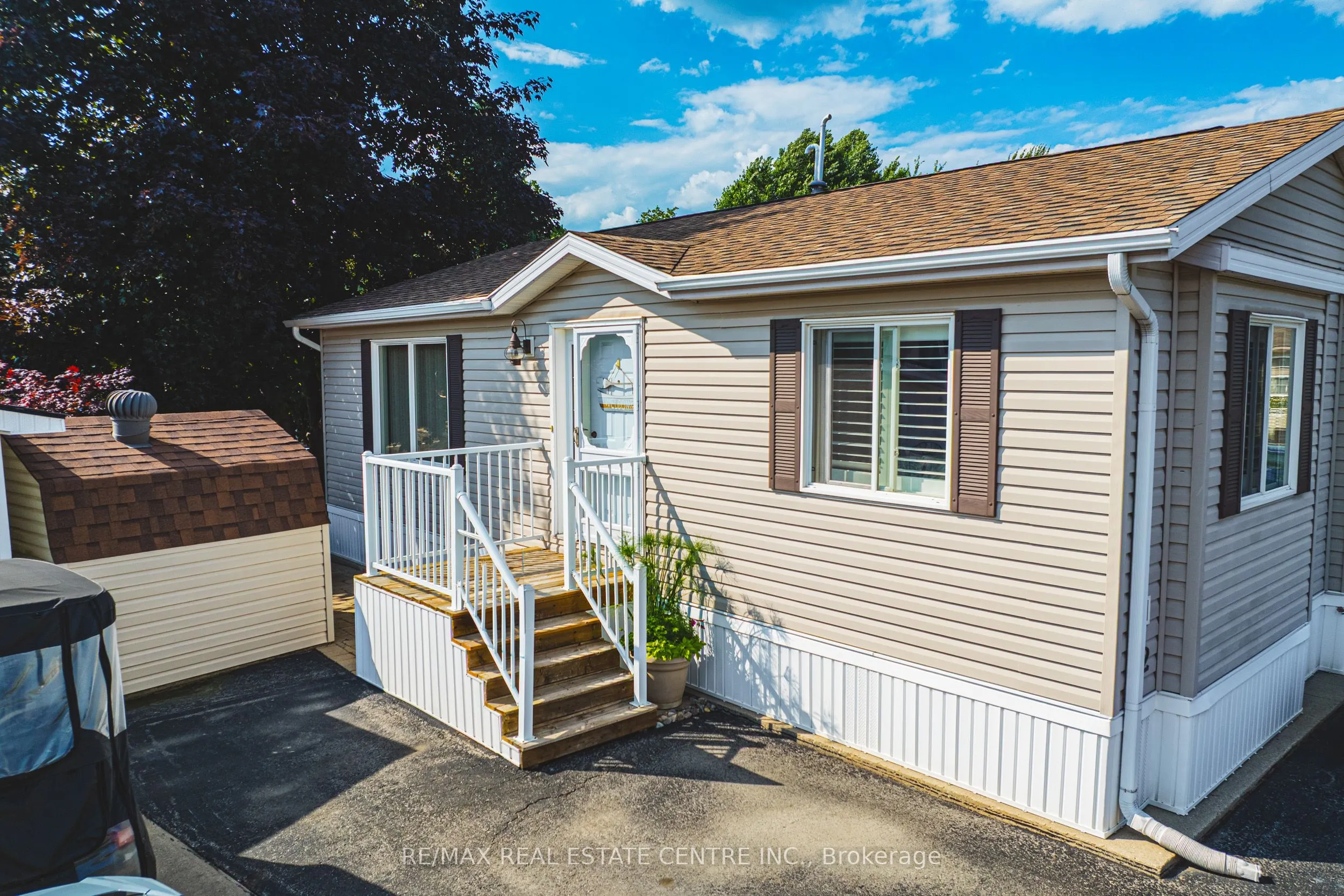 52 Hemlock PVT Crescent