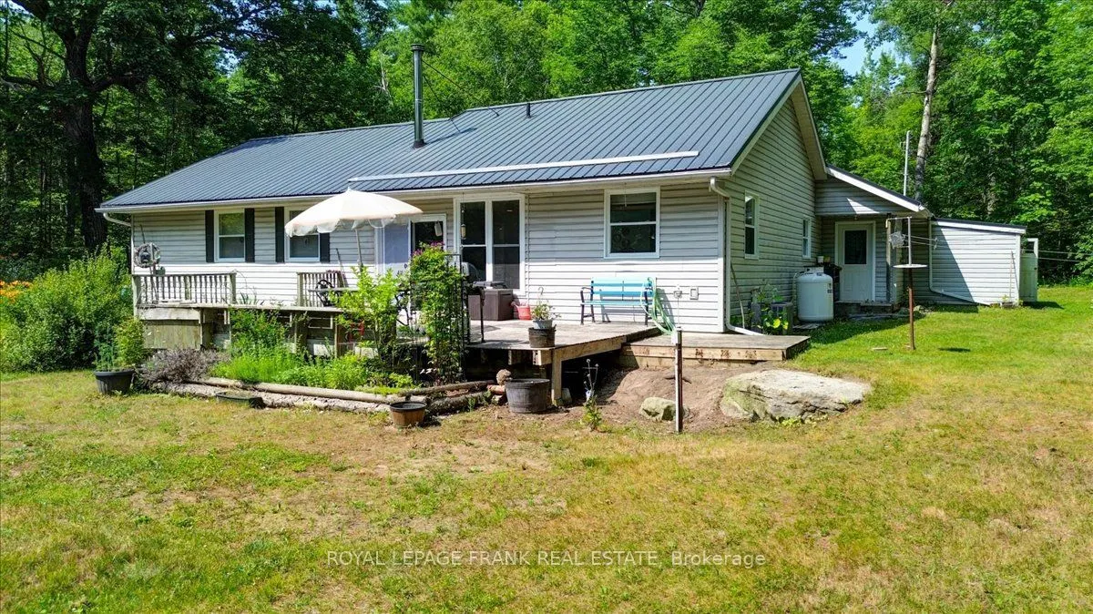 6317 Stirling Marmora Road