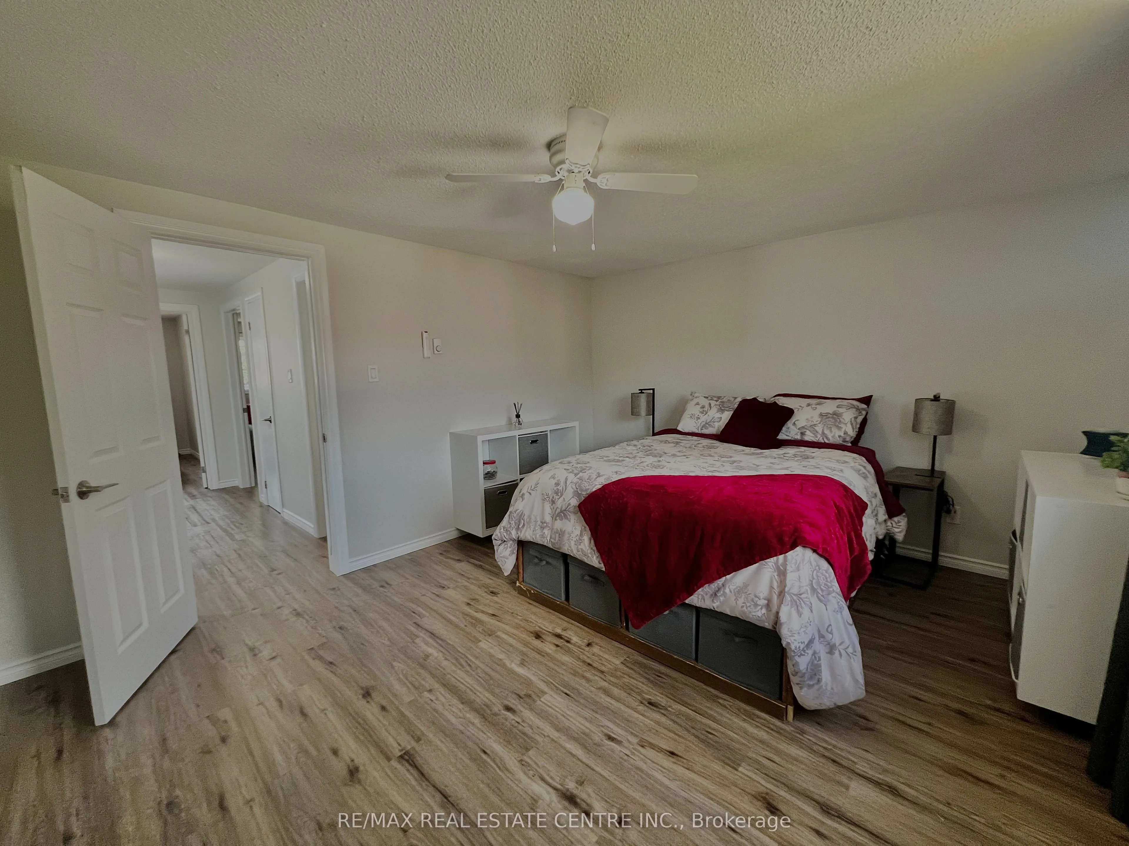 504 Pineview Gardens
