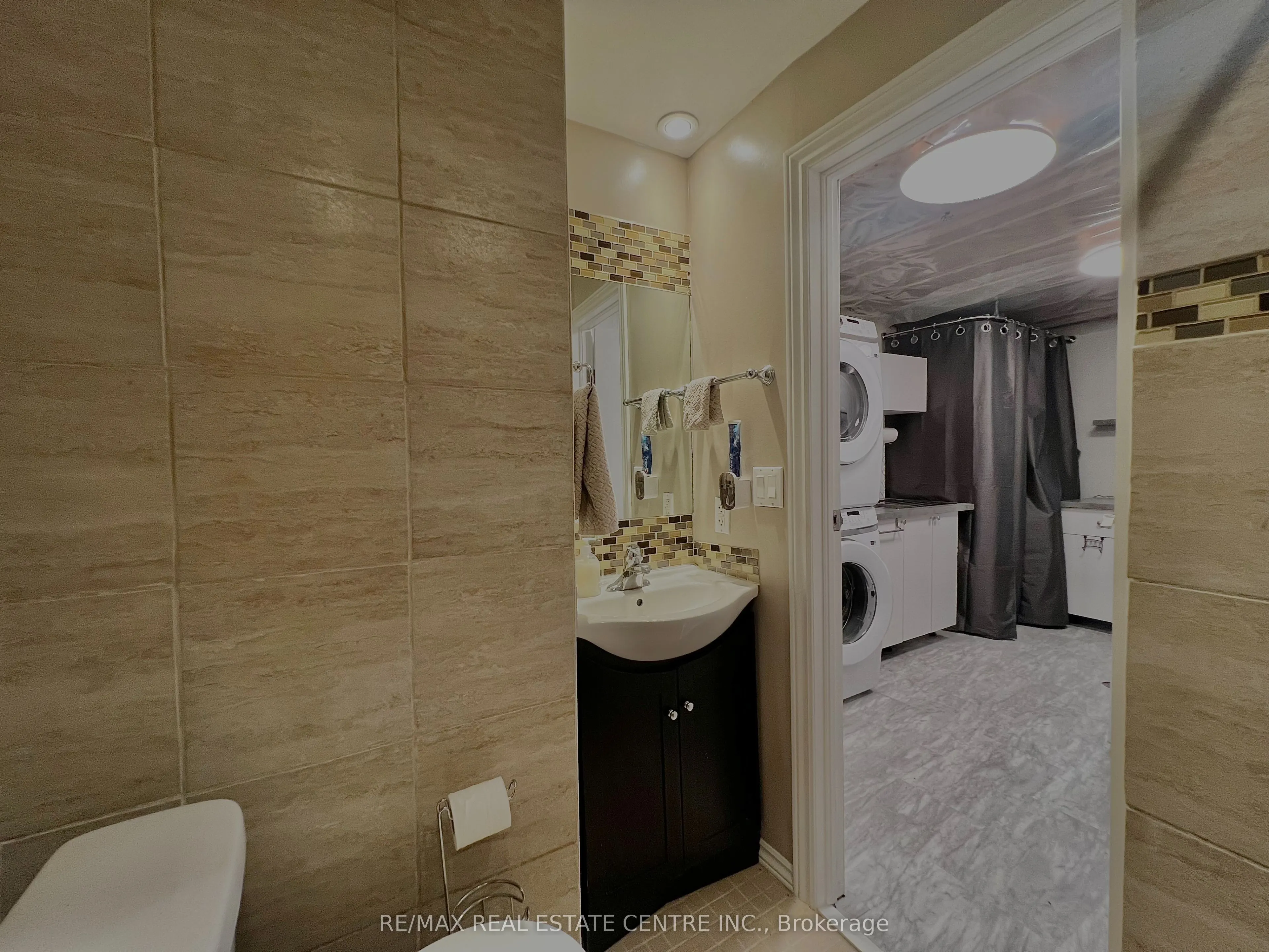 504 Pineview Gardens