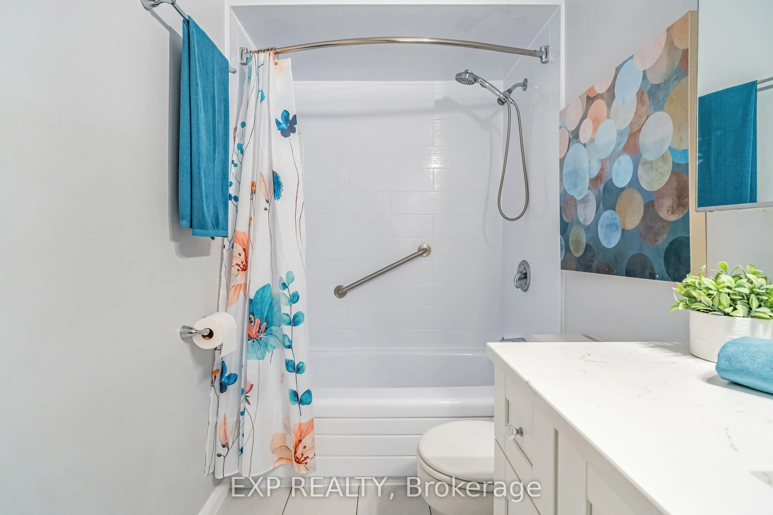 415 Greenview Avenue, #101