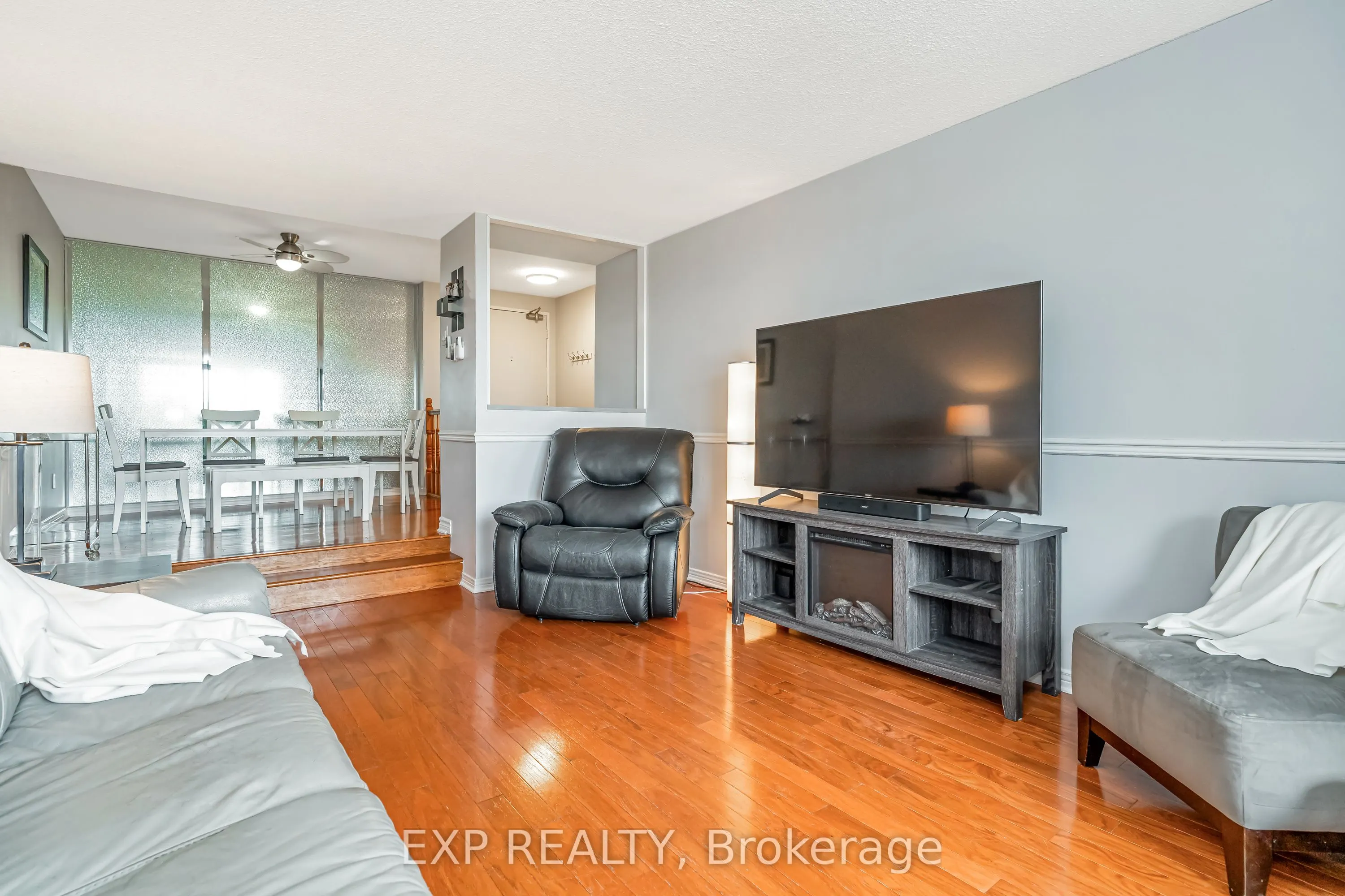 415 Greenview Avenue, #101