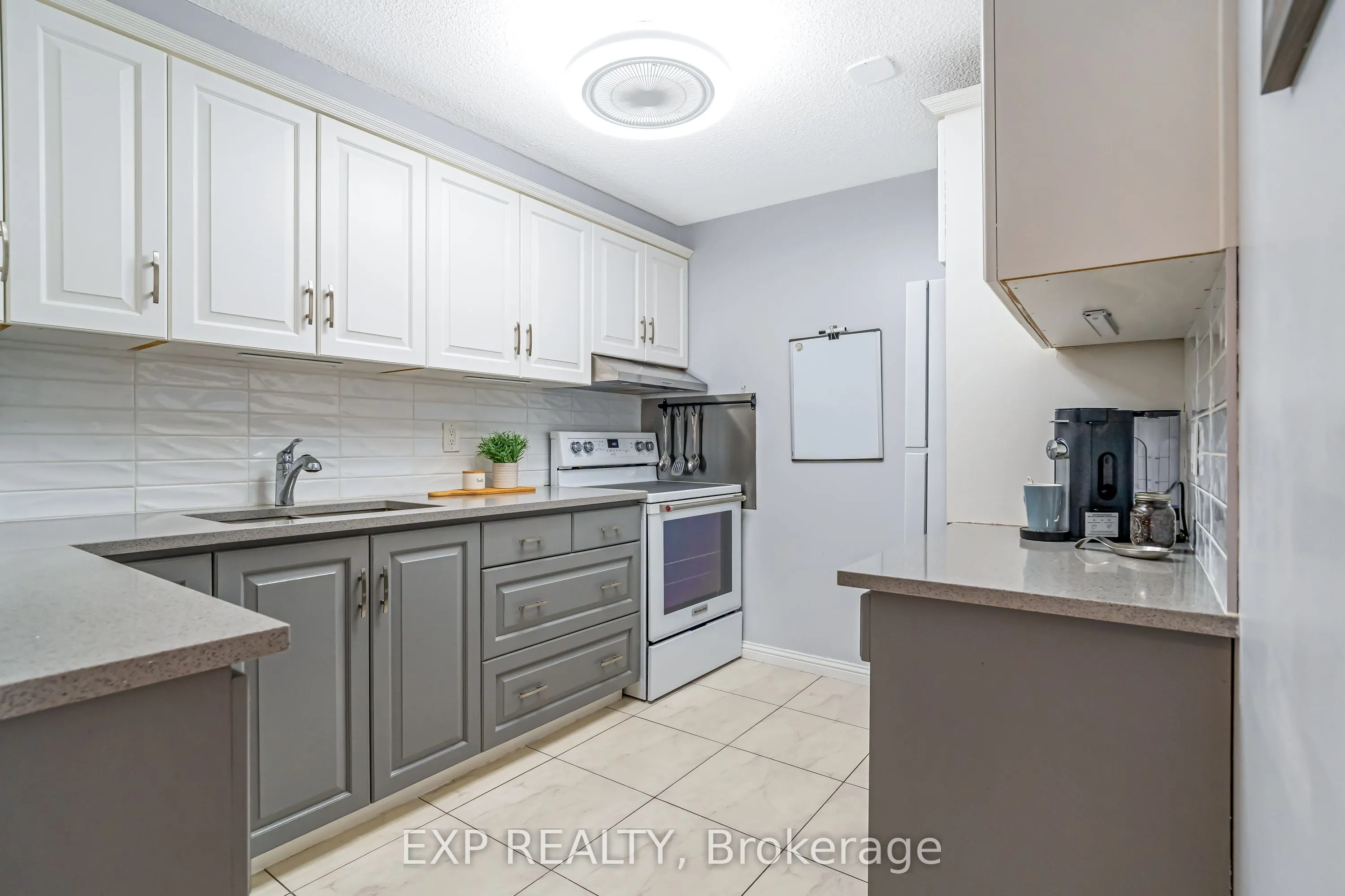 415 Greenview Avenue, #101