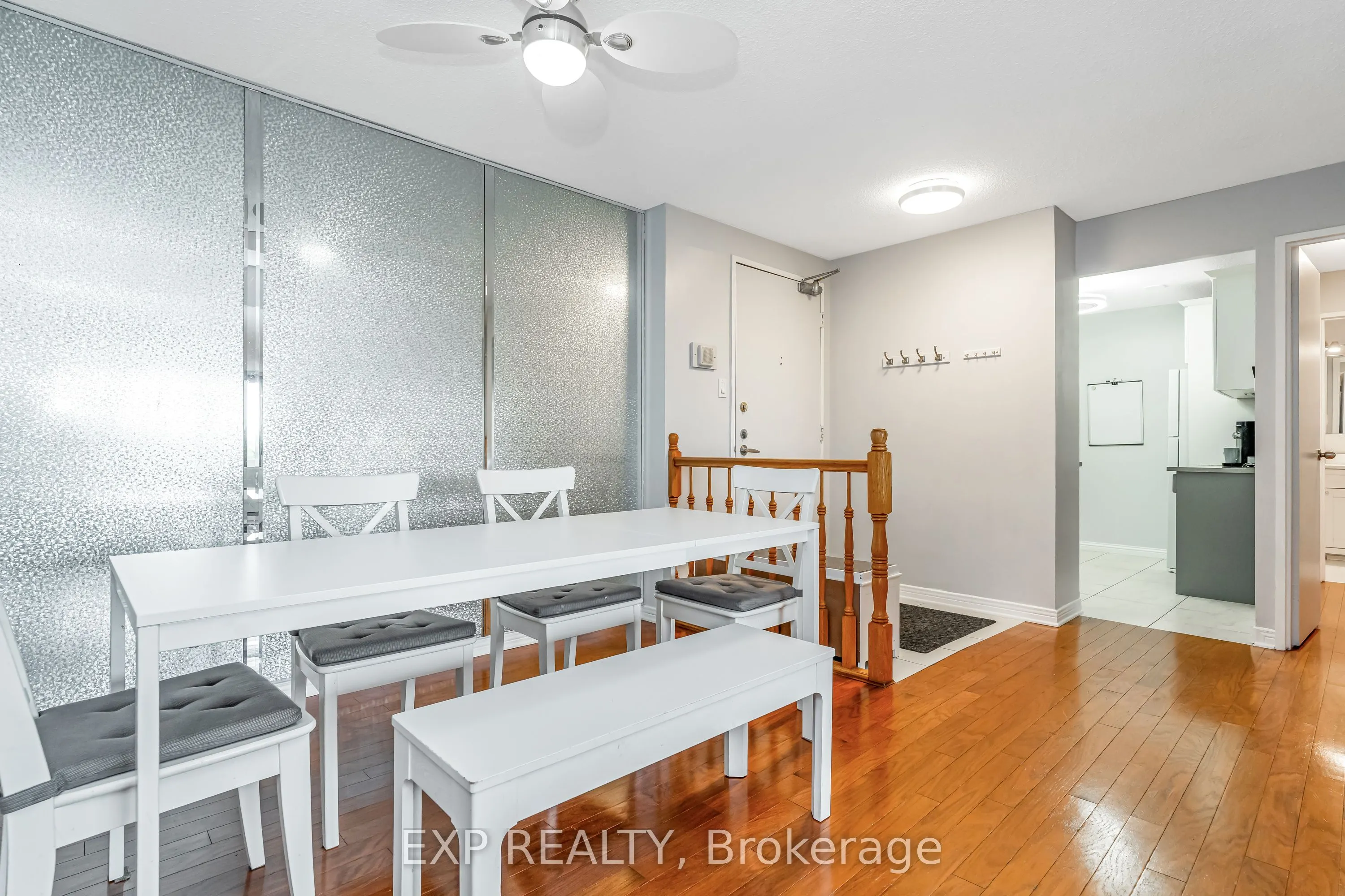 415 Greenview Avenue, #101