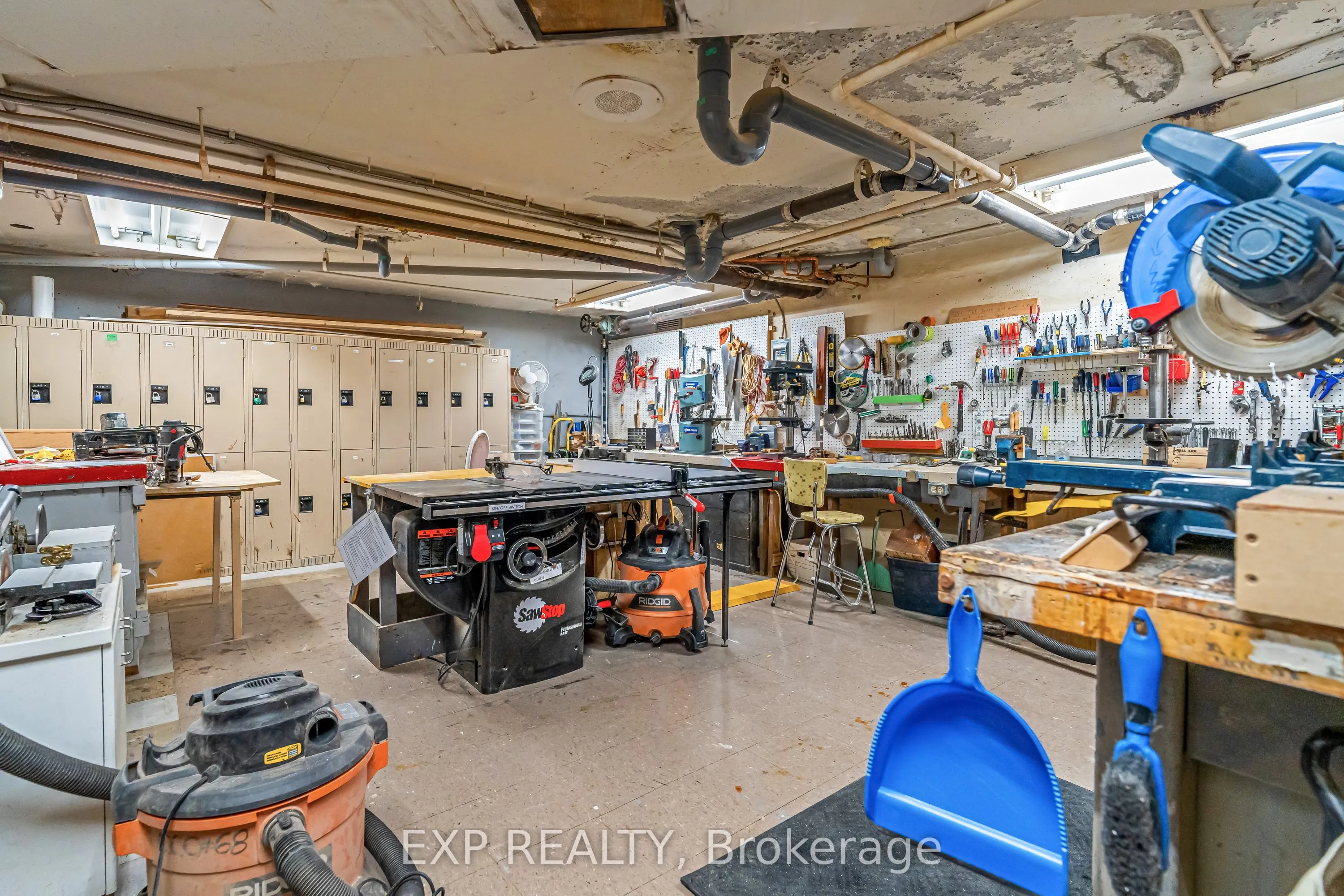 415 Greenview Avenue, #101