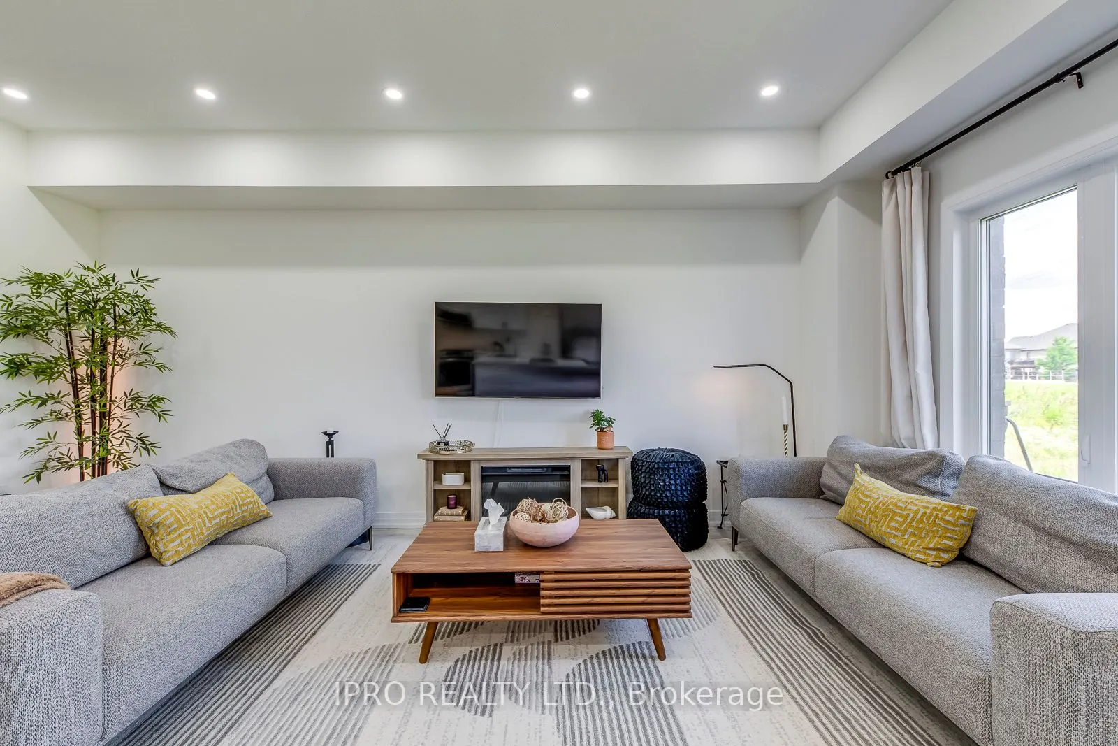43 George Brier Drive W