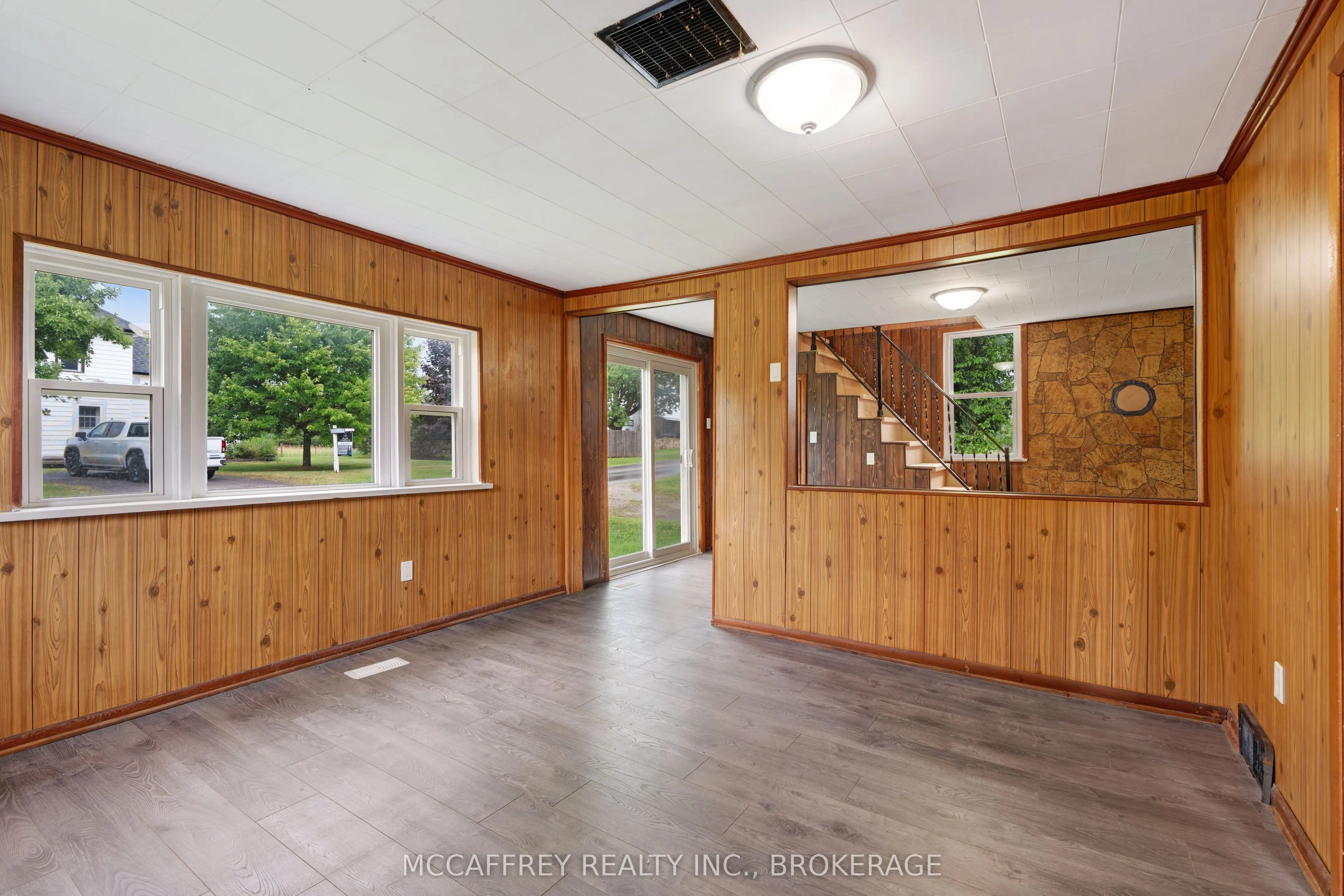 333 Burridge Road