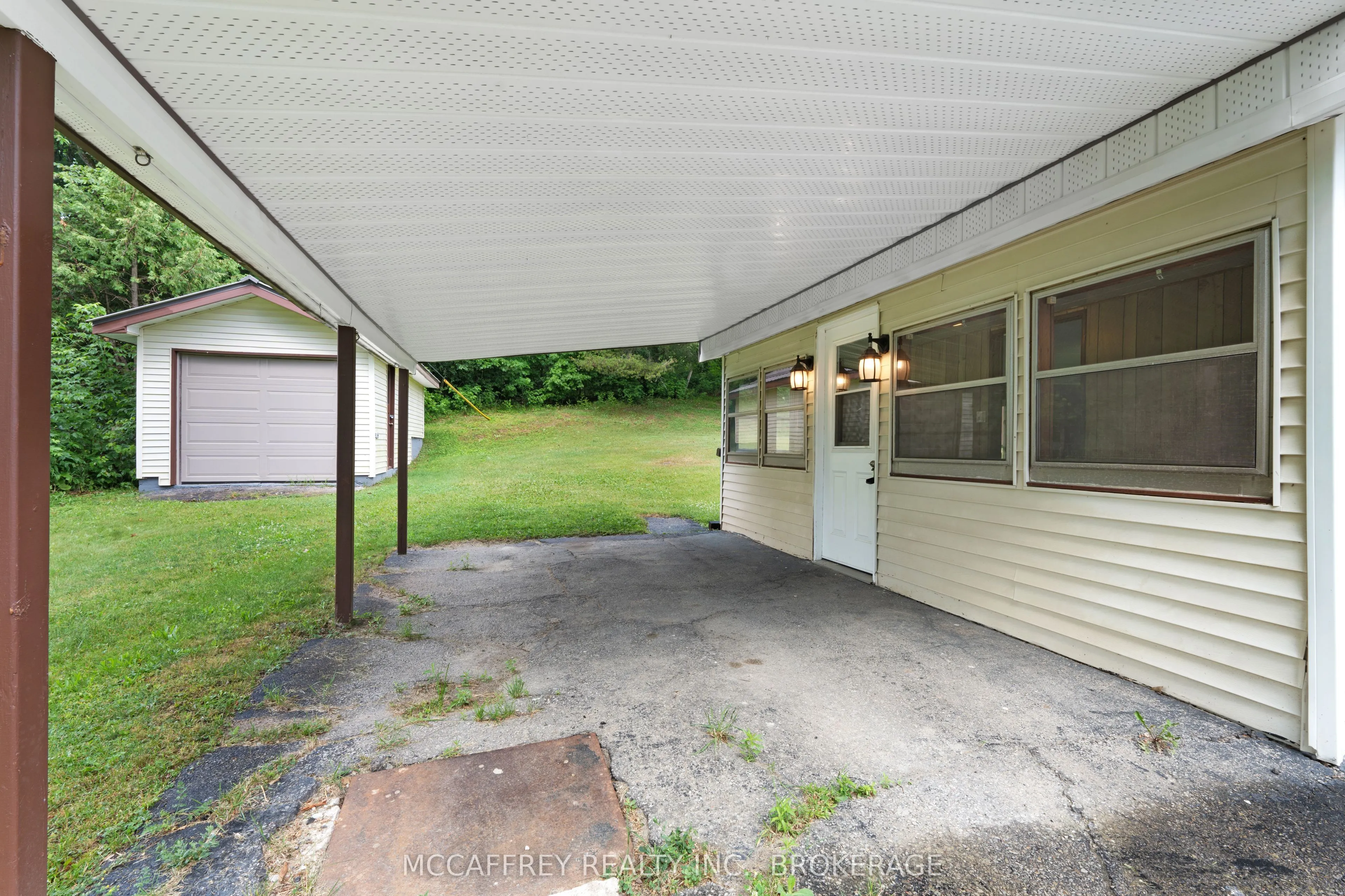 333 Burridge Road