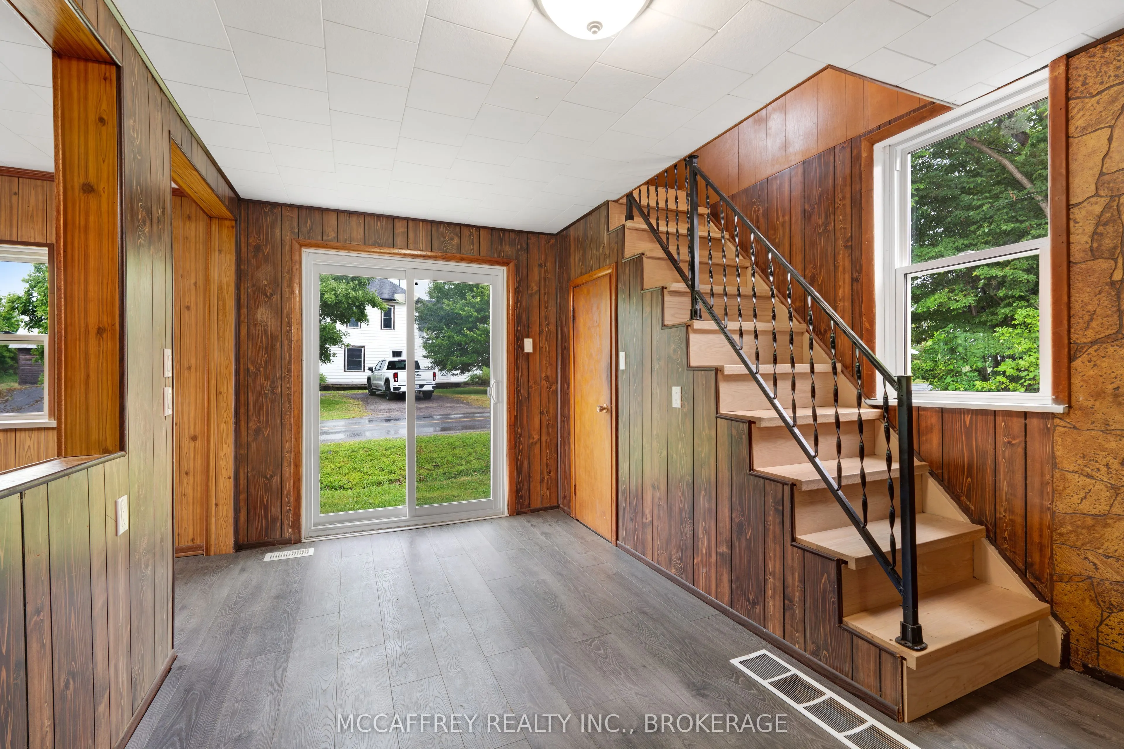 333 Burridge Road